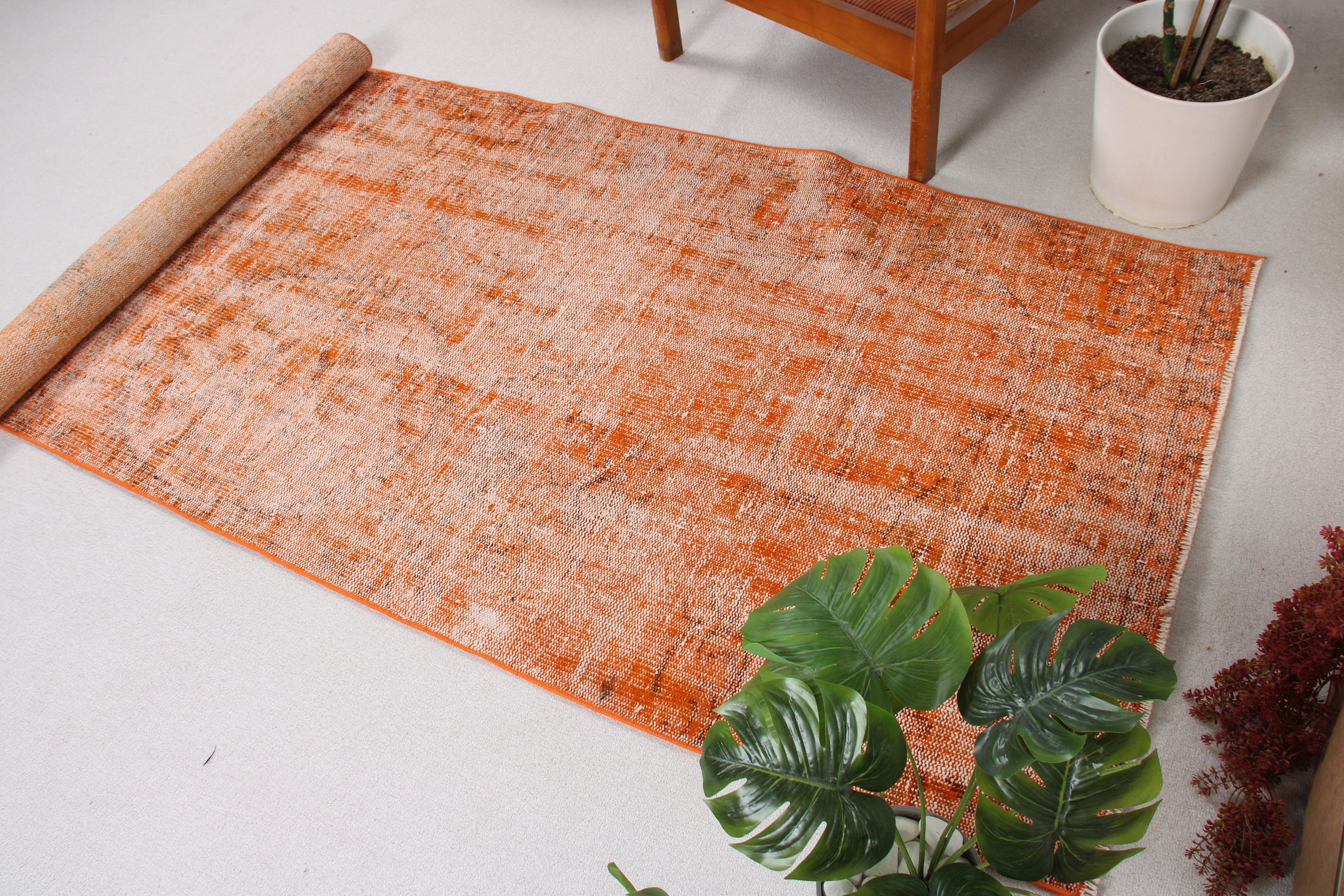 Vintage Rugs, Orange Oushak Rug, Corridor Rugs, Beni Ourain Runner Rug, Statement Rugs, Turkish Rugs, 3.5x9.1 ft Runner Rugs, Luxury Rugs