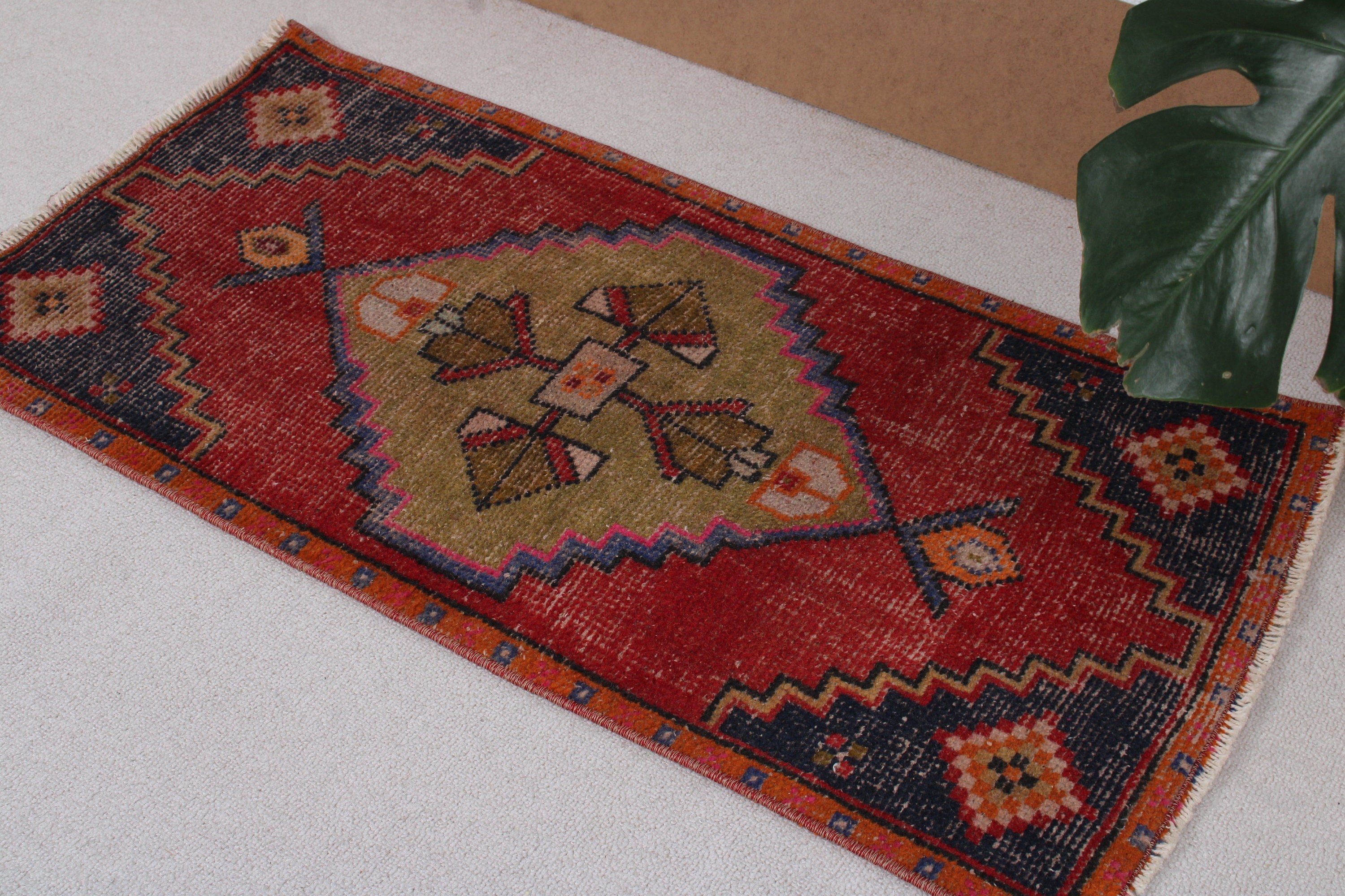 Small Vintage Rugs, Tribal Rugs, Red  1.3x3.4 ft Small Rug, Moroccan Rug, Floor Rug, Small Area Rugs, Vintage Rug, Turkish Rug