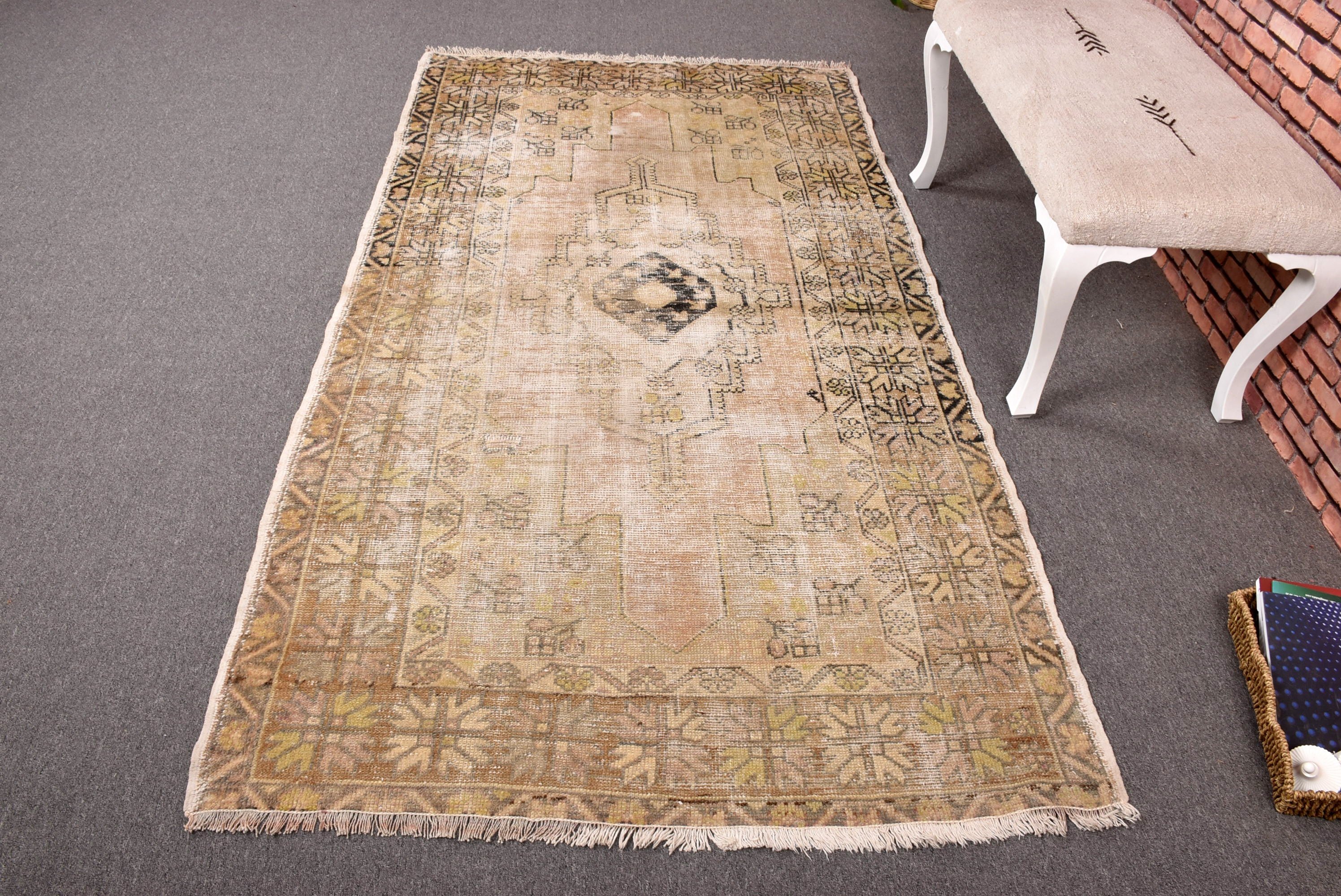 Neutral Rugs, Living Room Rugs, 4.1x7.4 ft Area Rugs, Vintage Rugs, Dining Room Rugs, Green Oushak Rugs, Modern Rugs, Turkish Rugs