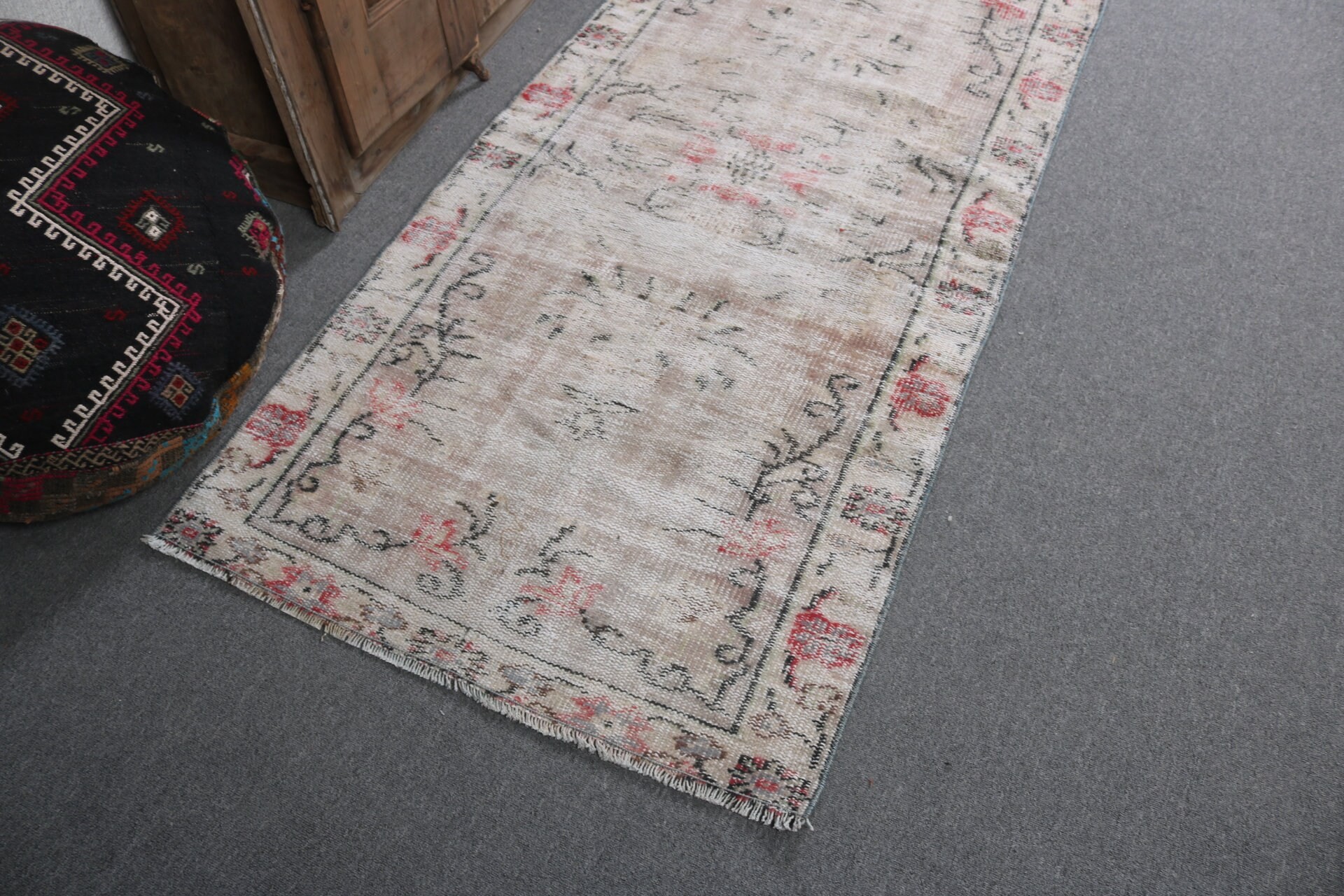 Bej Anadolu Halıları, Çocuk Halıları, Soğuk Halı, Türk Halısı, Oryantal Halı, Çocuk Odası Halıları, Yatak Odası Halıları, Vintage Halılar, 3x6.4 ft Accent Halı