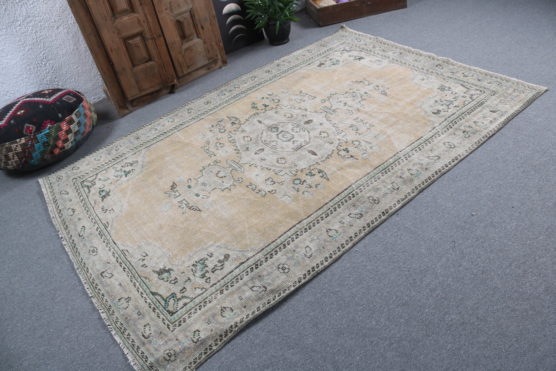 Oturma Odası Halıları, Türk Halısı, Turuncu Anadolu Halıları, Ev Dekorasyonu Halısı, Vintage Halılar, Anadolu Halısı, Yemek Odası Halısı, 5.3x7.8 ft Büyük Halı