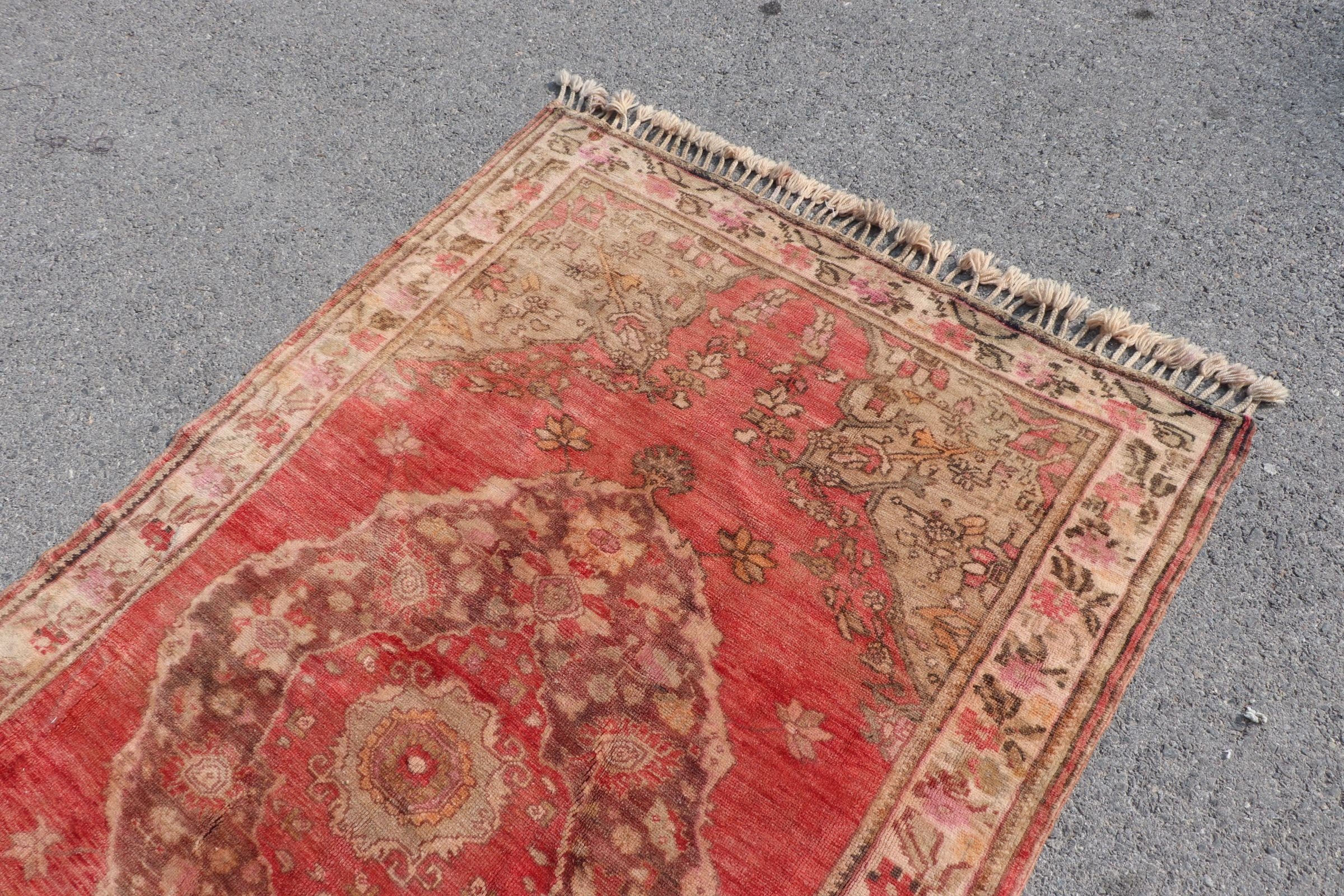 Dorm Rug, Vintage Rugs, Bedroom Rug, Indoor Rugs, Wool Rug, Old Rugs, 4.1x6.8 ft Area Rug, Living Room Rugs, Turkish Rug, Red Moroccan Rug