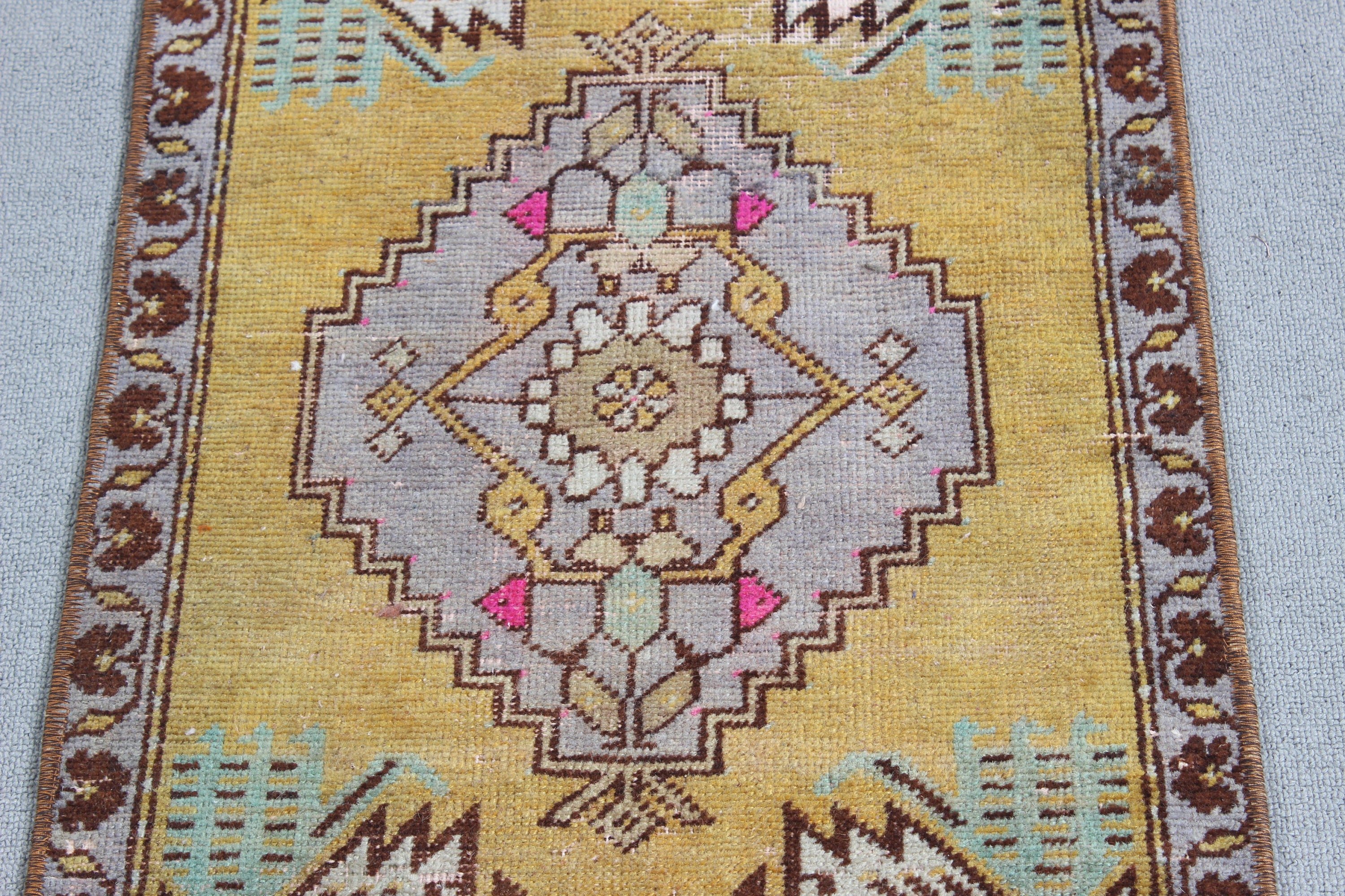 Kahverengi 1.5x3.3 ft Küçük Halılar, Paspas Halıları, Anadolu Halısı, Vintage Halı, Küçük Boho Halısı, Lüks Halı, Aztek Halısı, Türk Halıları