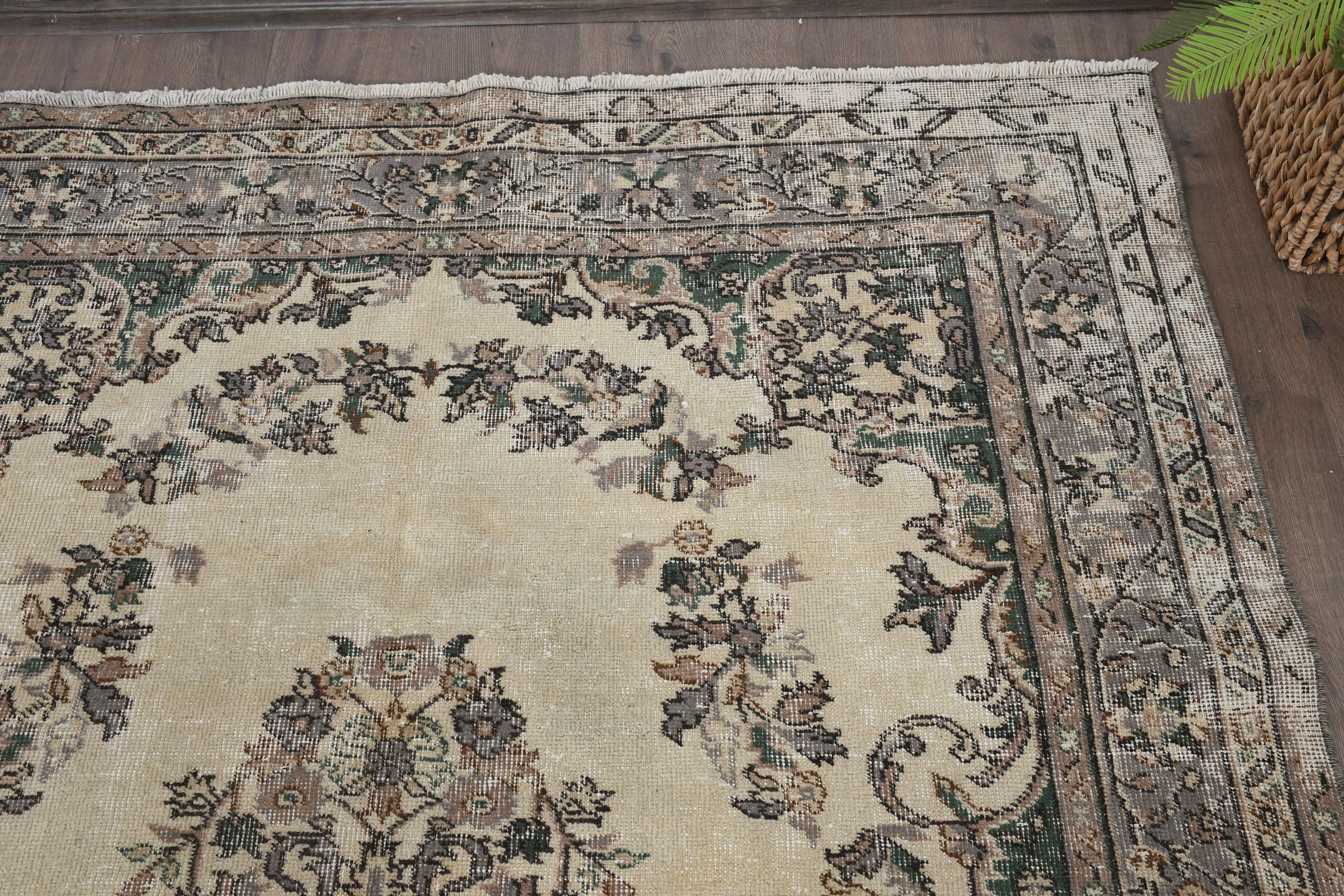 Cool Rugs, Turkish Rugs, Dining Room Rug, Muted Rugs, 5.6x9 ft Large Rugs, Vintage Rug, Beige Antique Rug, Living Room Rug, Anatolian Rugs