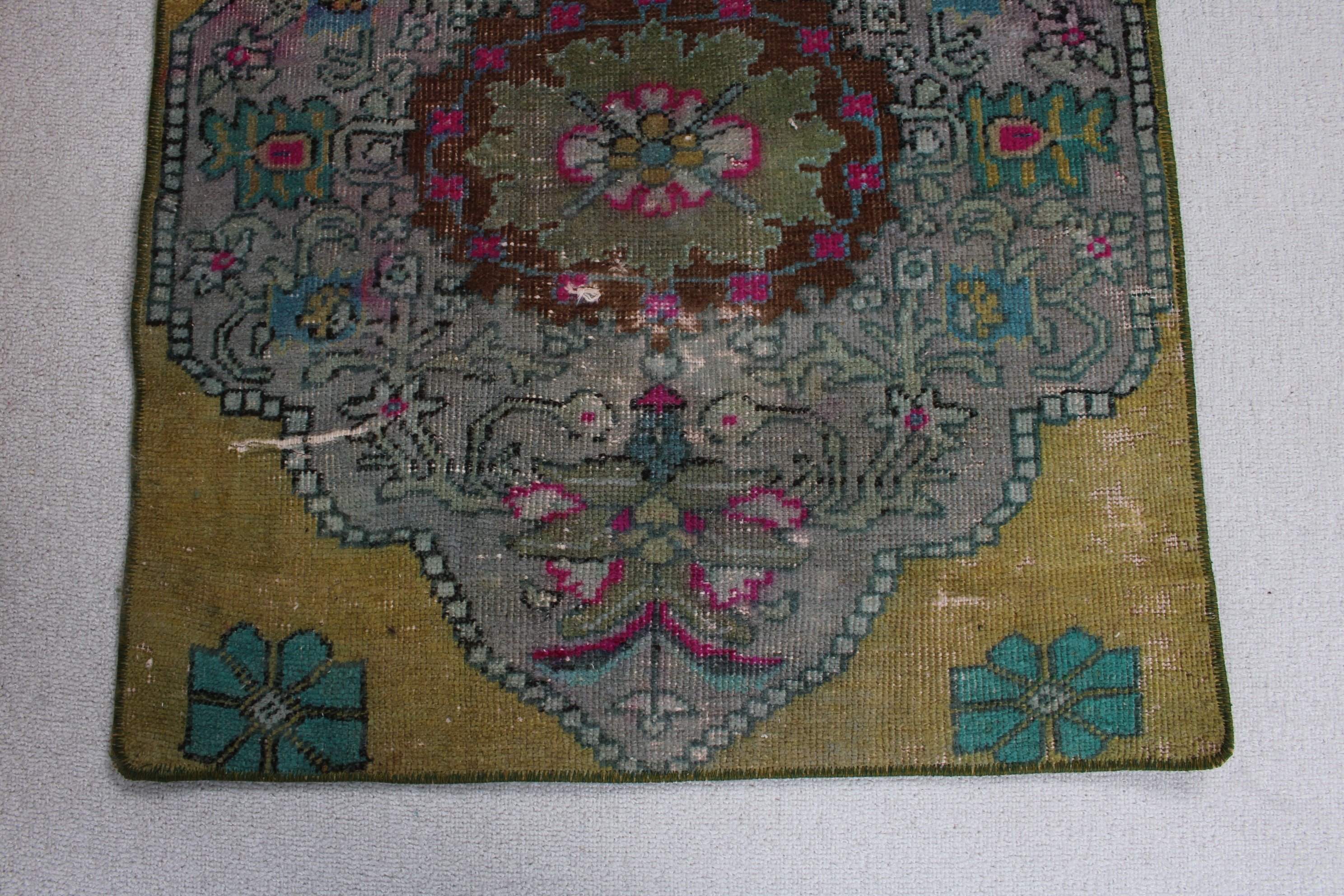 Yer Halısı, Sanatsal Halı, 2.1x2.3 ft Küçük Halı, Vintage Halılar, Duvara Asılı Halı, Gri Oushak Halıları, Yün Halıları, Türk Halısı, Küçük Vintage Halı