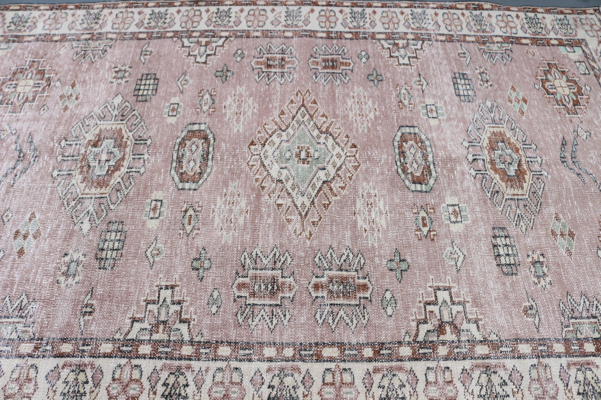 Salon Halıları, Vintage Halılar, Salon Halısı, Türk Halısı, Oryantal Halı, Yatak Odası Halıları, Vintage Dekor Halısı, 5.5x8.7 ft Büyük Halı, Pembe Mutfak Halısı