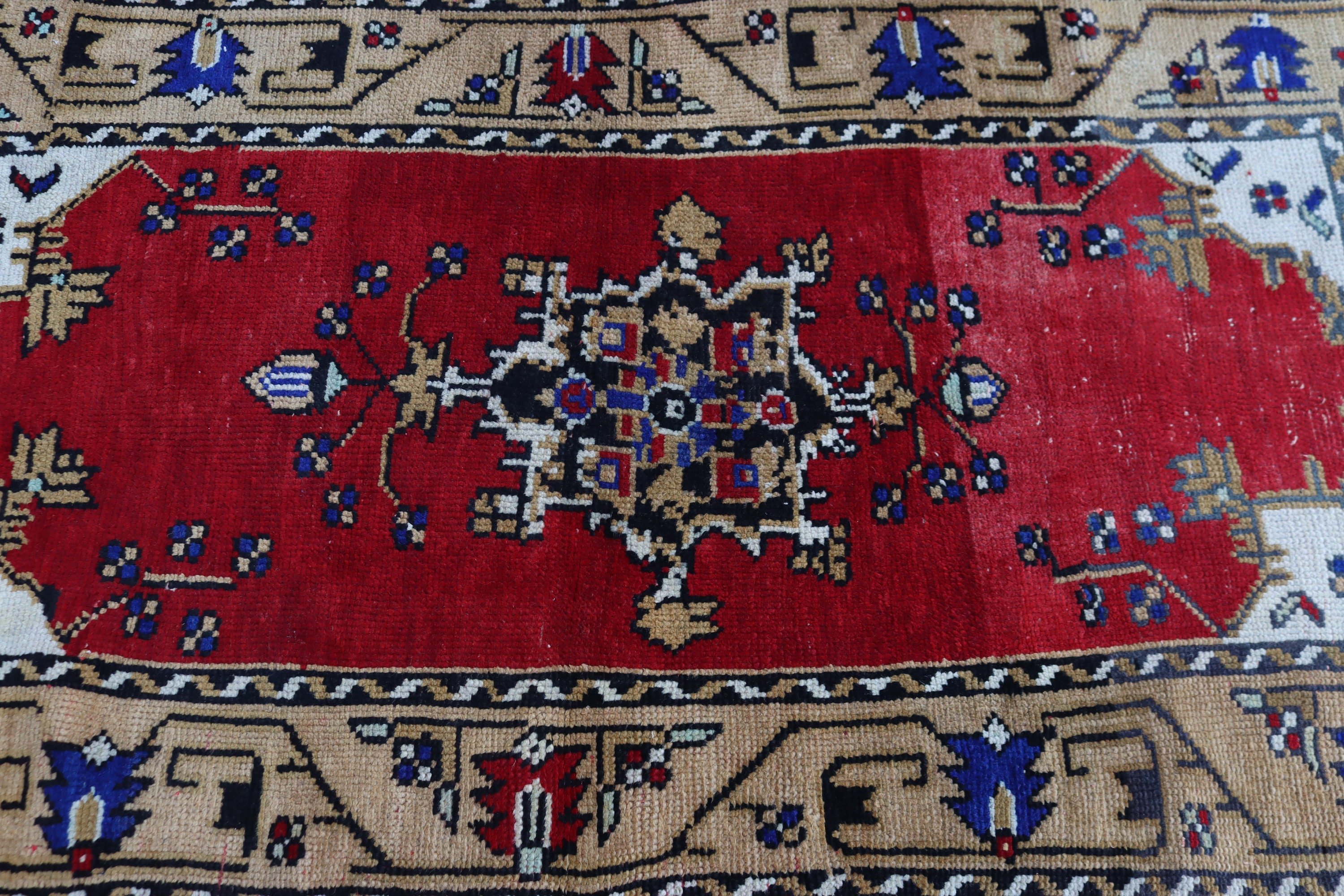 Vintage Halı, 2,9x5,4 ft Aksan Halısı, Giriş Halıları, Türk Halıları, Geometrik Halılar, Kırmızı Açıklama Halıları, Dekoratif Halılar, Mutfak Halıları