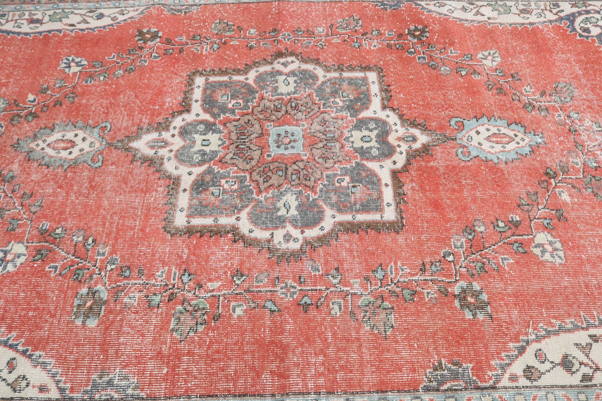 Exotic Rugs, 5.6x9.7 ft Large Rugs, Geometric Rug, Red Statement Rug, Neutral Rugs, Salon Rug, Large Oushak Rug, Turkish Rug, Vintage Rugs