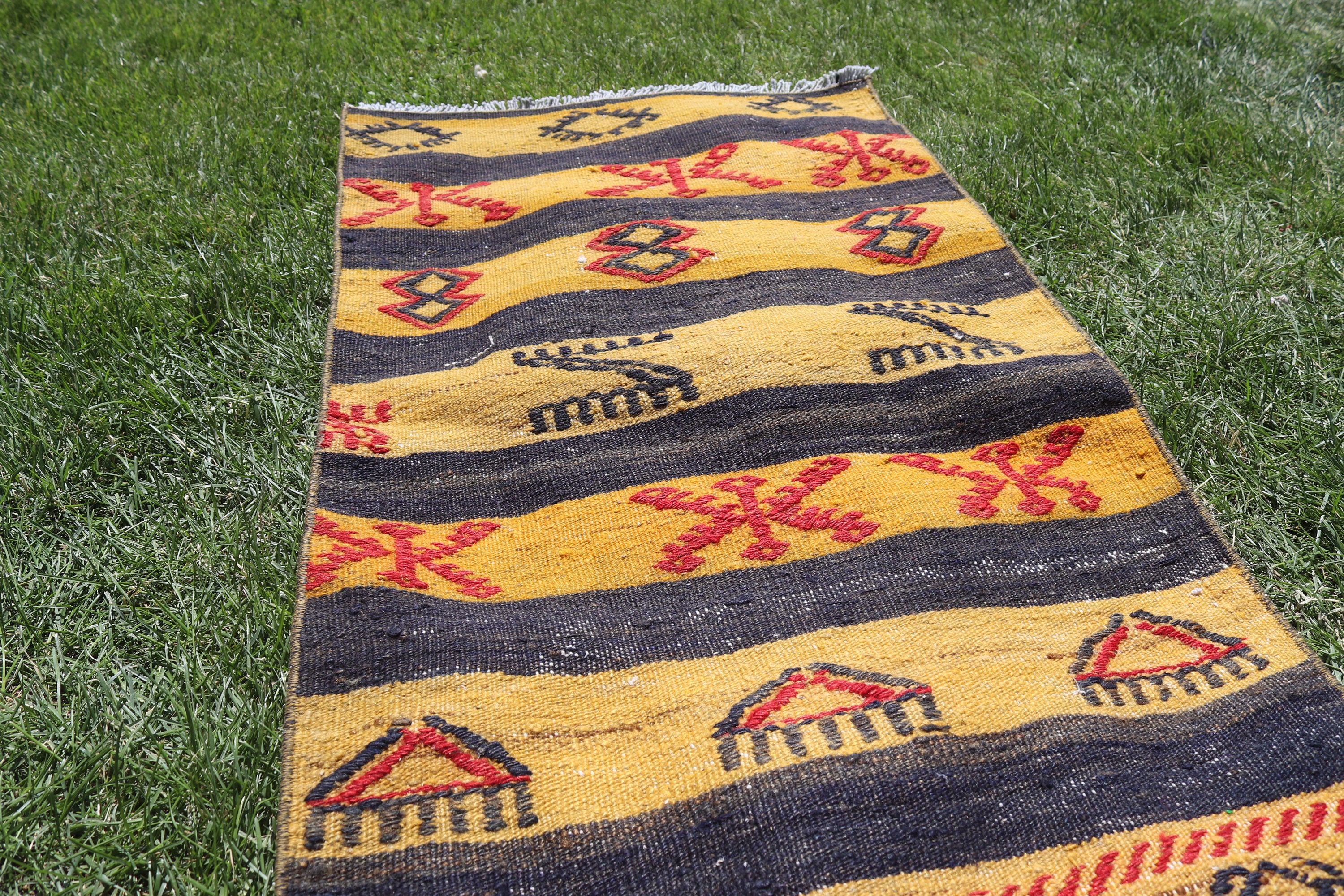 Vintage Halı, Kilim, Nötr Halılar, Sarı Yün Halılar, Türk Halısı, Boho Halısı, 1.9x4 ft Küçük Halı, Ev Dekor Halıları, Banyo Halısı, Çocuk Halısı