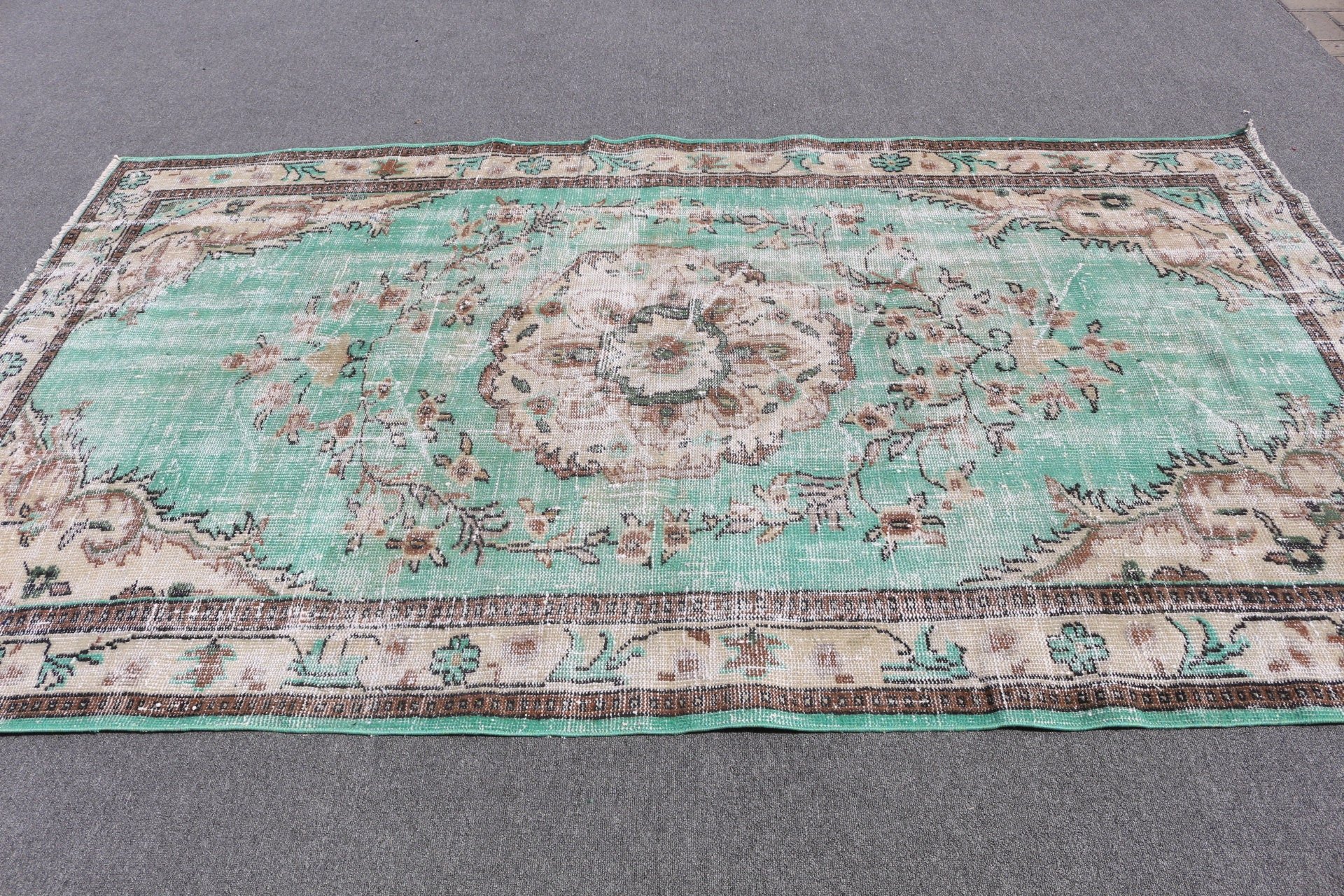 Living Room Rug, Home Decor Rug, Vintage Rug, Old Rug, Anatolian Rug, Green Oushak Rug, Turkish Rug, 5.3x8.9 ft Large Rug, Dining Room Rugs