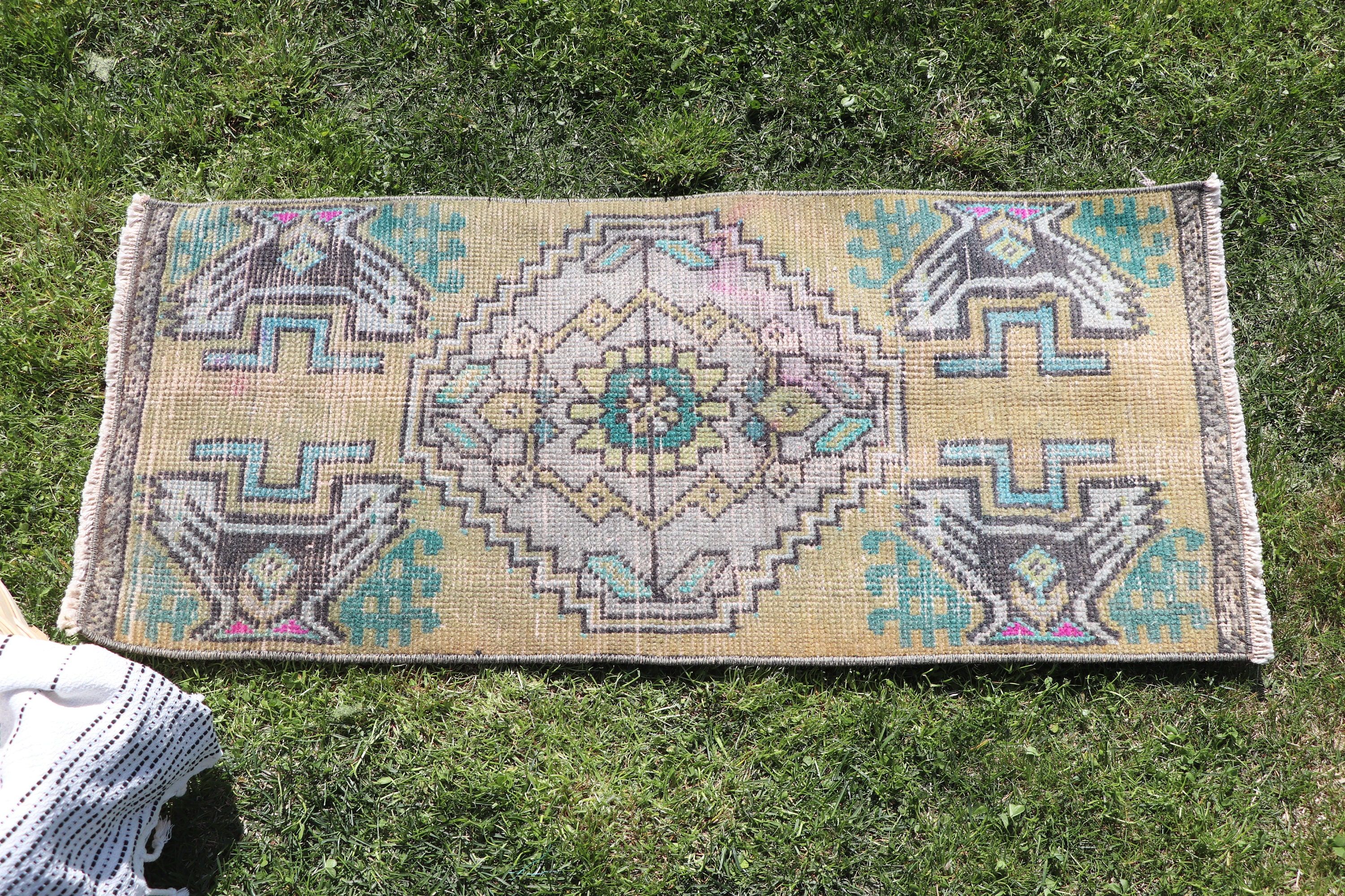 Yeşil Fas Halısı, 1.3x3 ft Küçük Halı, Banyo Halıları, Türk Halıları, Boho Halıları, Vintage Halılar, Mutfak Halıları, Yatak Odası Halıları, Mutfak Halıları