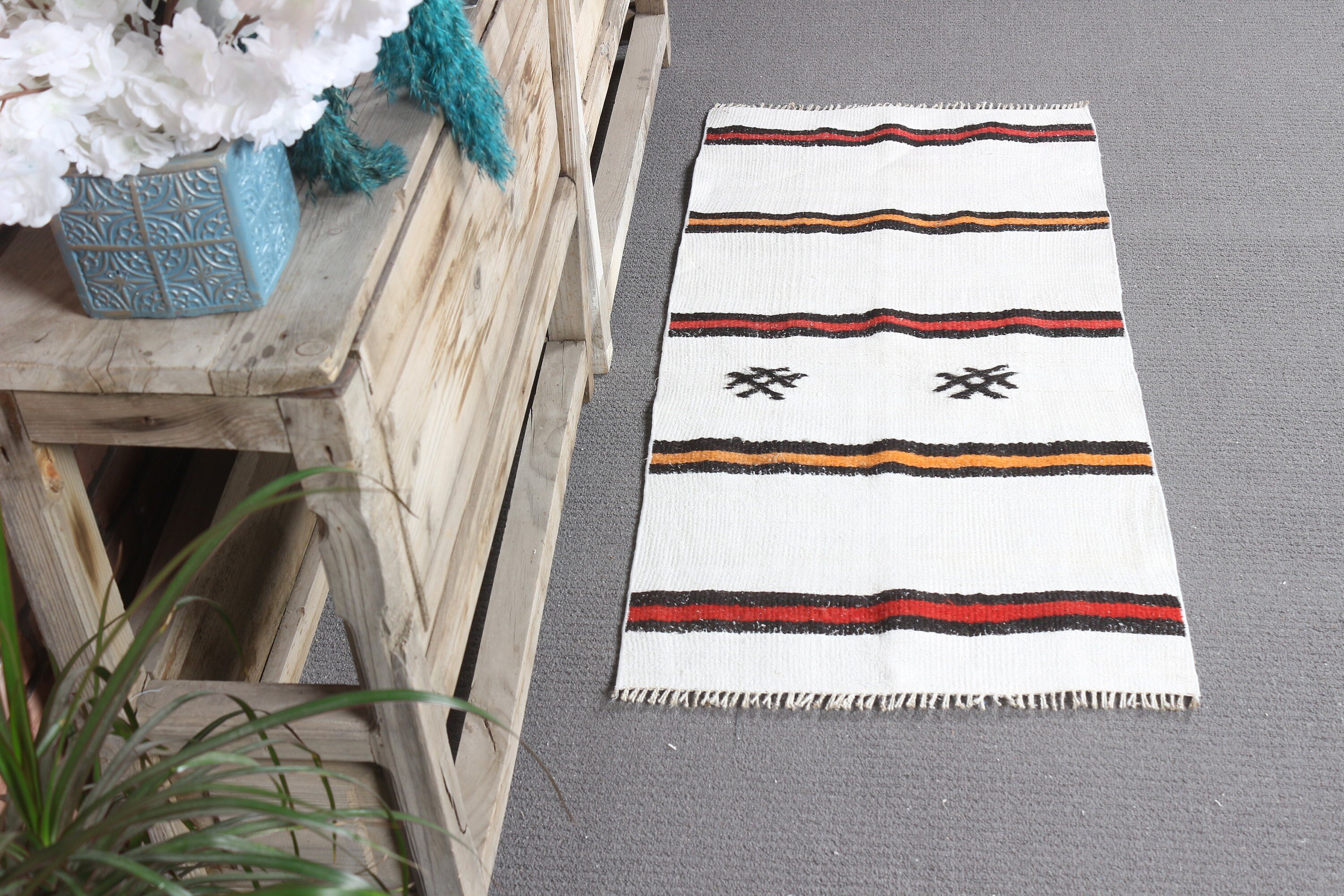 Turkish Rug, White Oushak Rug, Car Mat Rugs, Antique Rug, Rugs for Bath, 1.8x3.5 ft Small Rug, Oriental Rug, Vintage Rug, Kitchen Rugs