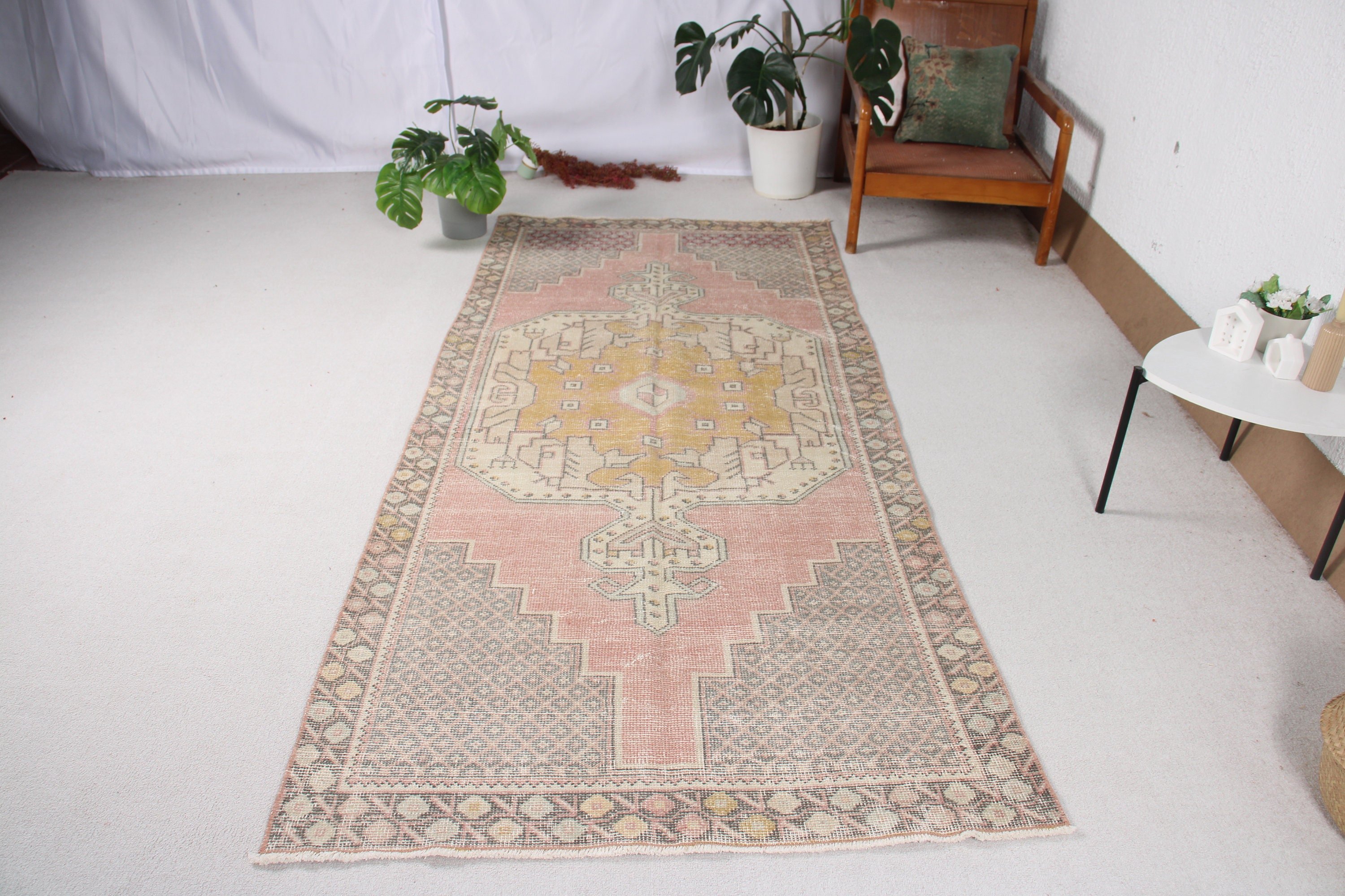 Çocuk Halıları, İç Mekan Halıları, Türk Halıları, Antika Halılar, Vintage Halılar, Kırmızı Modern Halı, Oushak Alan Halısı, El Dokuma Halılar, 4x8,5 ft Alan Kilimi