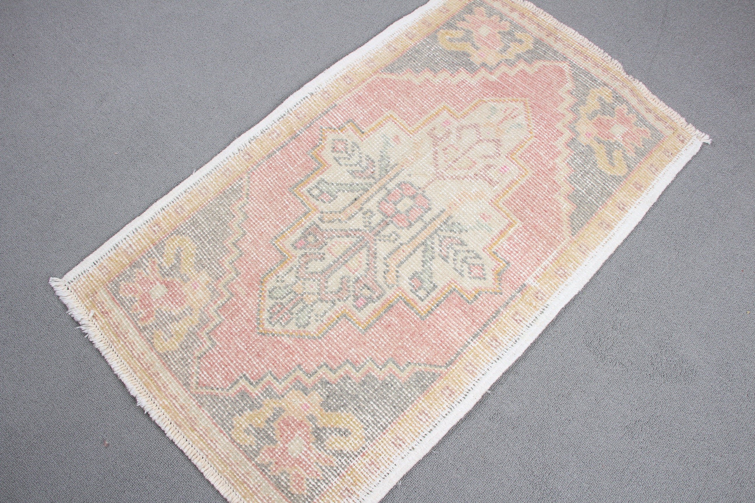 Dorm Rug, Home Decor Rugs, Bathroom Rugs, Oriental Rug, Turkish Rug, Vintage Rug, Wall Hanging Rugs, Beige Oushak Rugs, 1.8x3 ft Small Rug