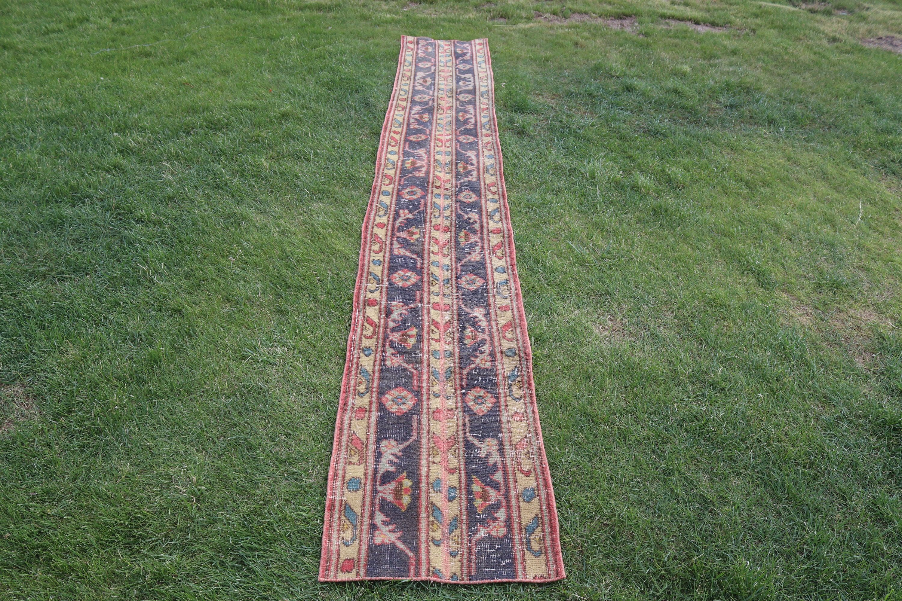 Türk Halısı, Vintage Halı, 1.6x10.7 ft Runner Halısı, Lüks Halılar, Ofis Halısı, Vintage Runner Halıları, Mutfak Halısı, Sarı Açıklama Halısı