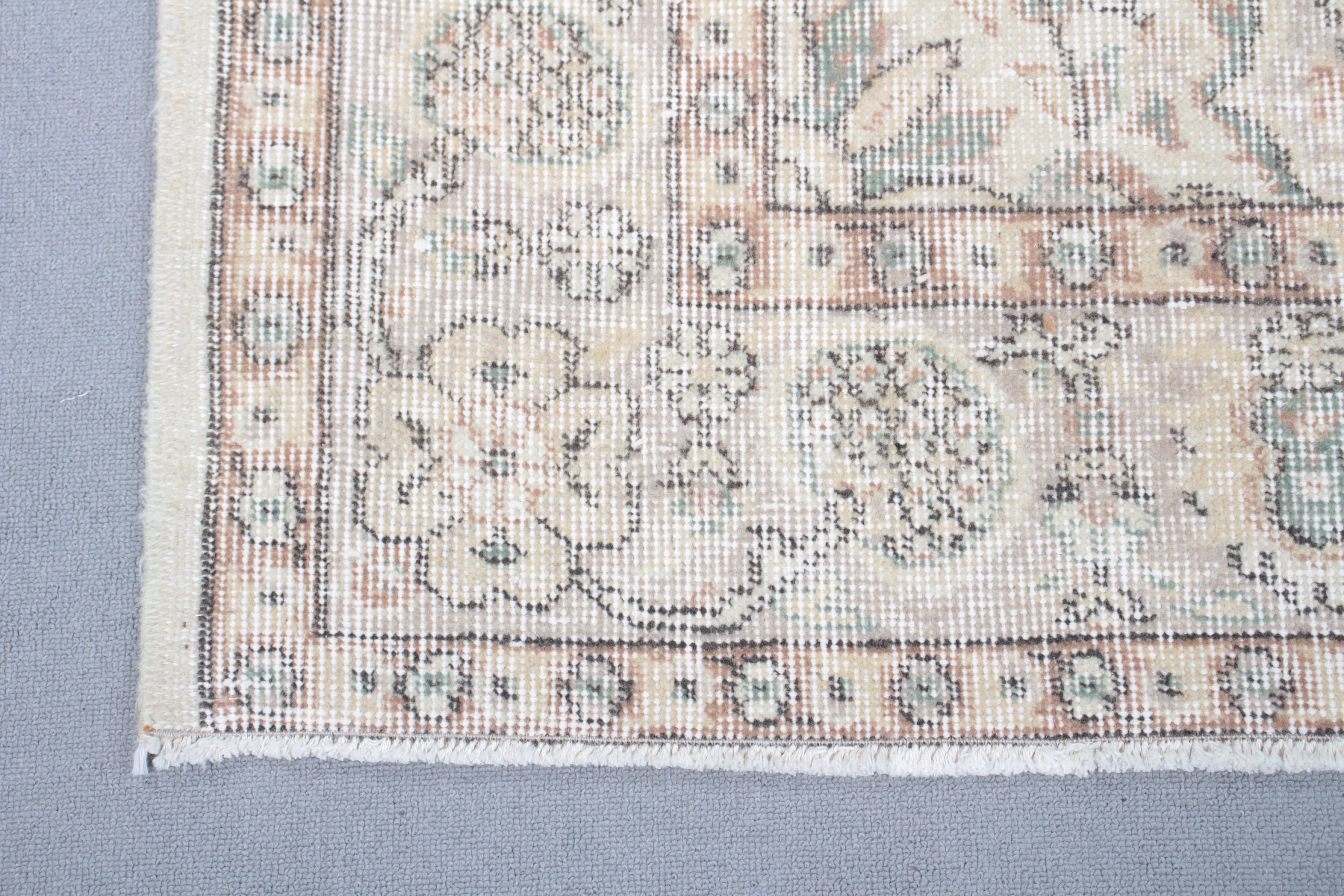 Salon Rug, 5.4x8.7 ft Large Rug, Rugs for Salon, Kitchen Rug, Turkish Rug, Floor Rug, Beige Antique Rug, Dining Room Rug, Vintage Rug