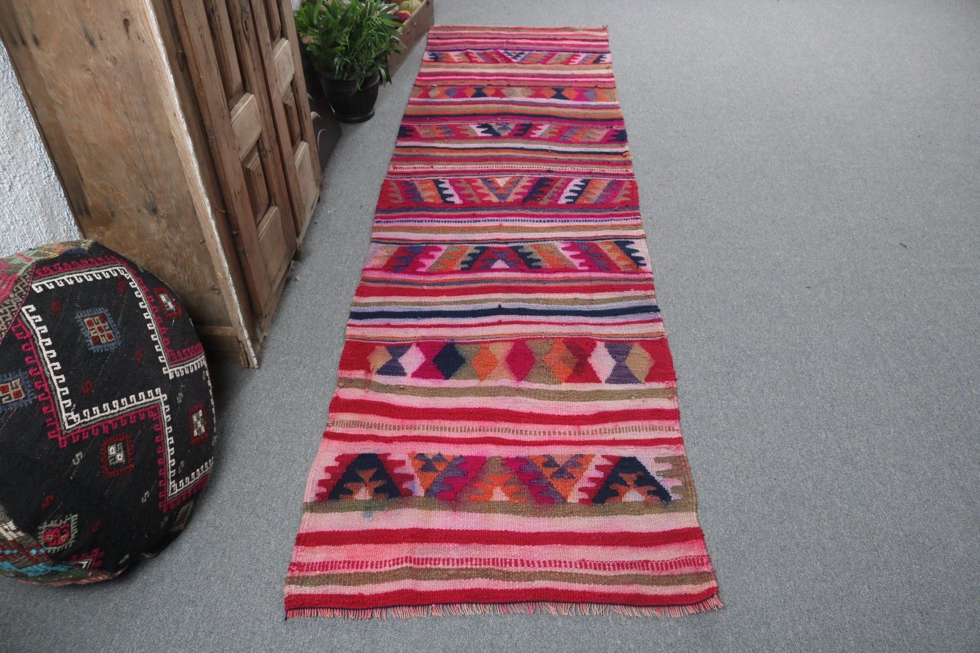 Beni Ourain Runner Halıları, Fas Halıları, Vintage Halı, El Dokuma Halı, 2.6x9.9 ft Runner Halıları, Havalı Halılar, Türk Halıları, Pembe Ev Dekor Halıları