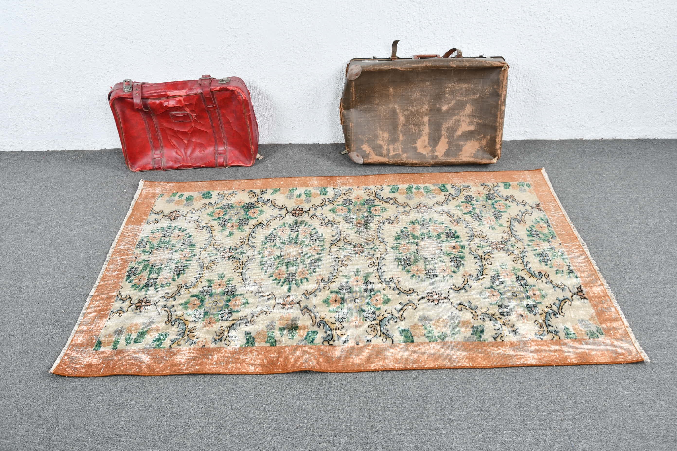 Oushak Halı, 3.6x6 ft Aksan Halıları, Türk Halısı, Vintage Halı, Özel Halı, Çocuk Odası Halıları, Çocuk Odası Halısı, Yatak Odası Halısı, Turuncu Yatak Odası Halıları