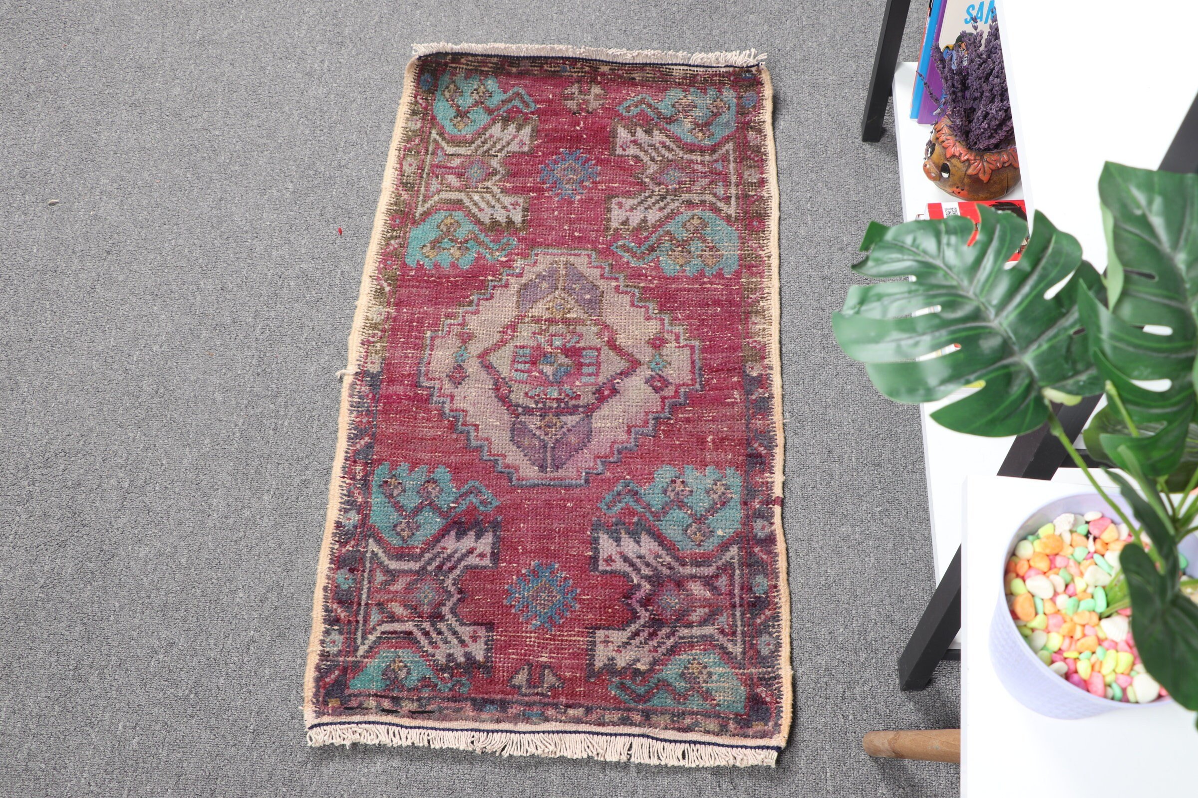 Oushak Halıları, 1.6x2.8 ft Küçük Halı, Giriş Halıları, Araba Paspas Halıları, Kapı Paspas Halısı, Mor Mutfak Halısı, Yün Halı, Vintage Halılar, Türk Halısı