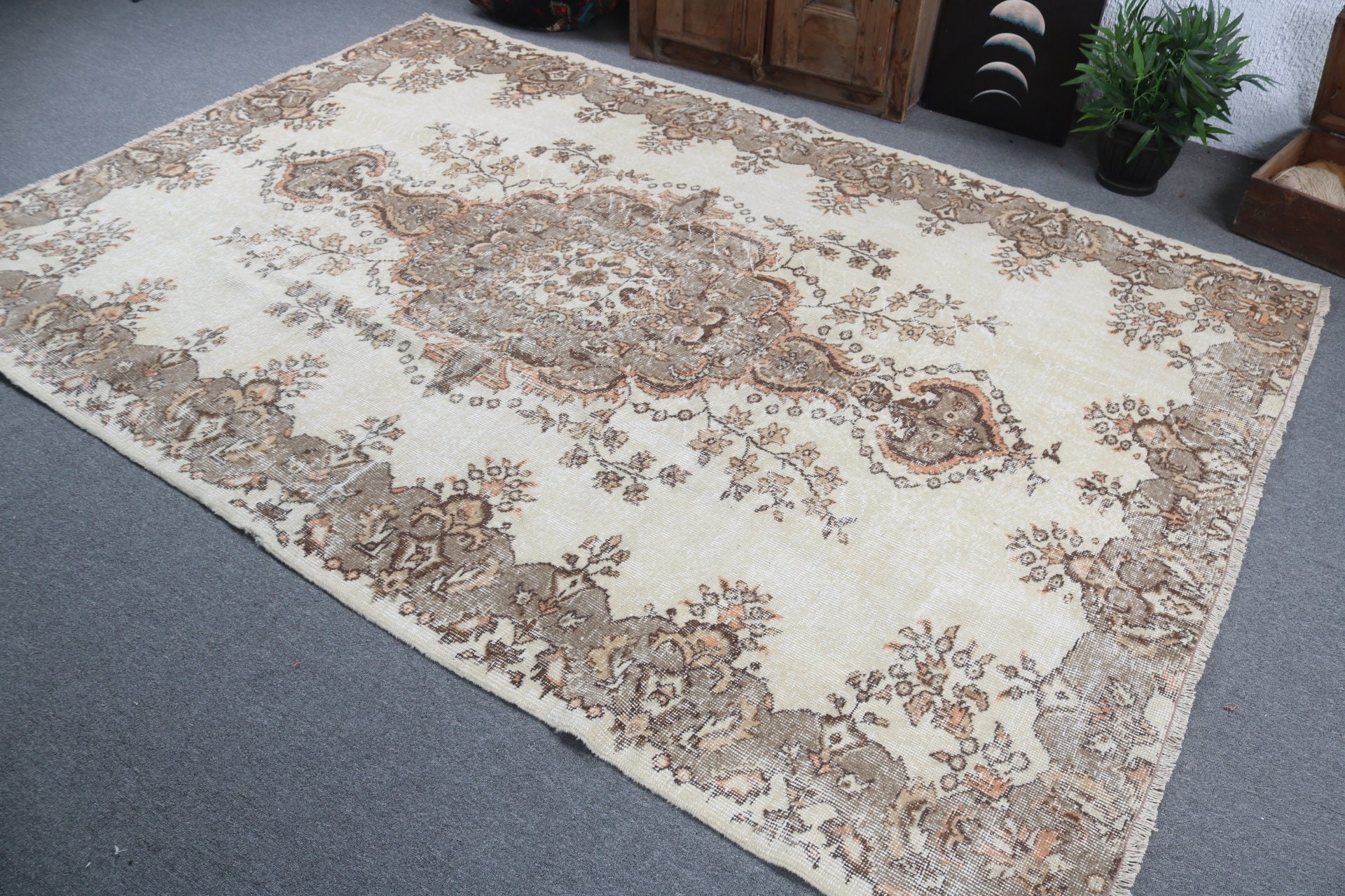 Bedroom Rugs, Exotic Rug, Turkish Rug, Salon Rug, Beige Boho Rug, Oriental Rugs, 6.1x8 ft Large Rug, Large Oushak Rug, Vintage Rug