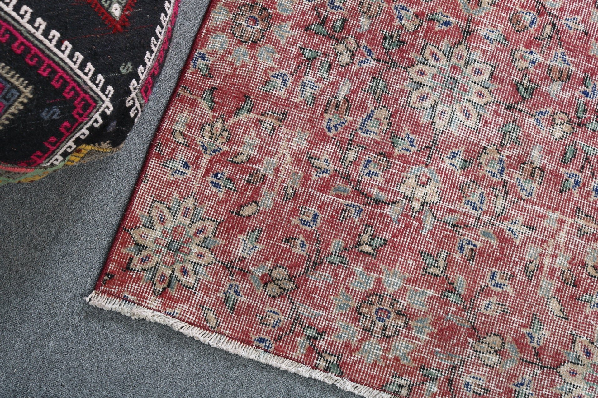 Home Decor Rug, Vintage Rug, 4.7x8.2 ft Area Rug, Boho Rugs, Turkish Rugs, Dining Room Rugs, Living Room Rugs, Rugs for Area, Red Wool Rug