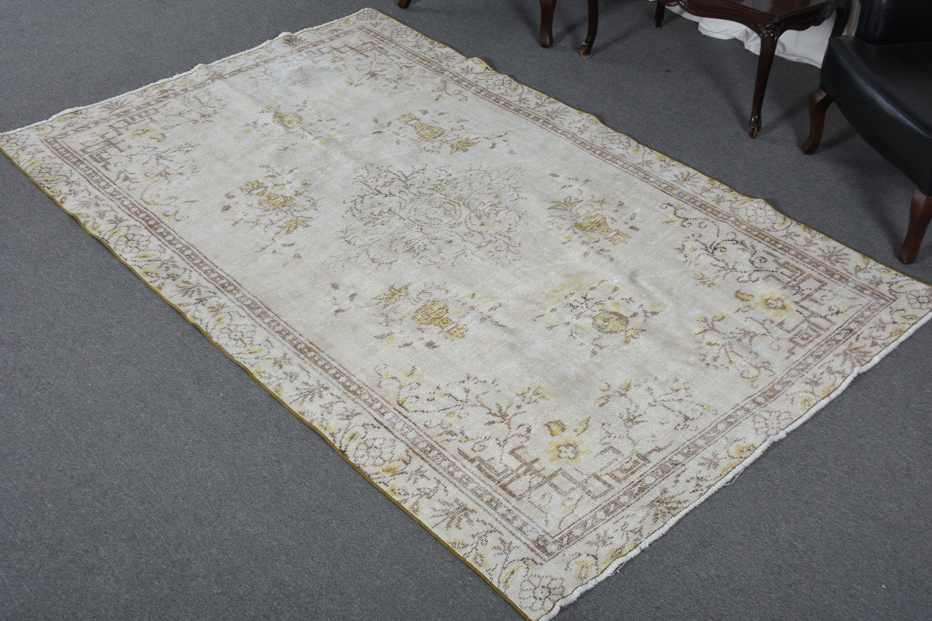 Moroccan Rug, Dining Room Rug, Turkish Rugs, Bedroom Rug, Kitchen Rug, Vintage Rug, Beige Antique Rugs, 5.6x8.9 ft Large Rug, Organic Rug