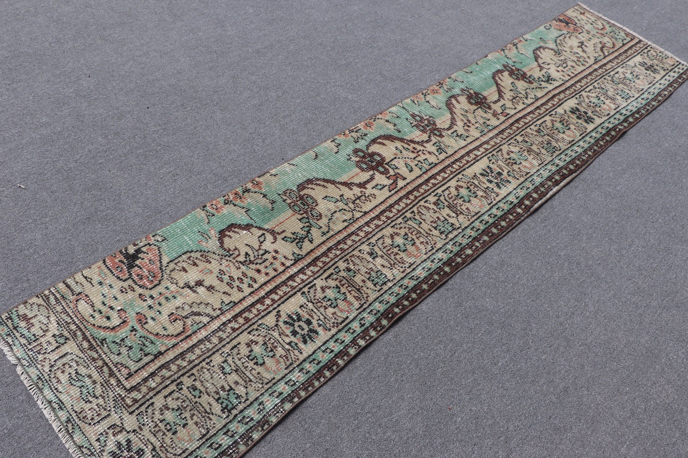 Vintage Halı, Pastel Halılar, 2x8.7 ft Runner Halıları, Türk Halıları, Yer Halısı, Runner Halıları, Oushak Halıları, Mutfak Halıları, Yeşil Anadolu Halısı