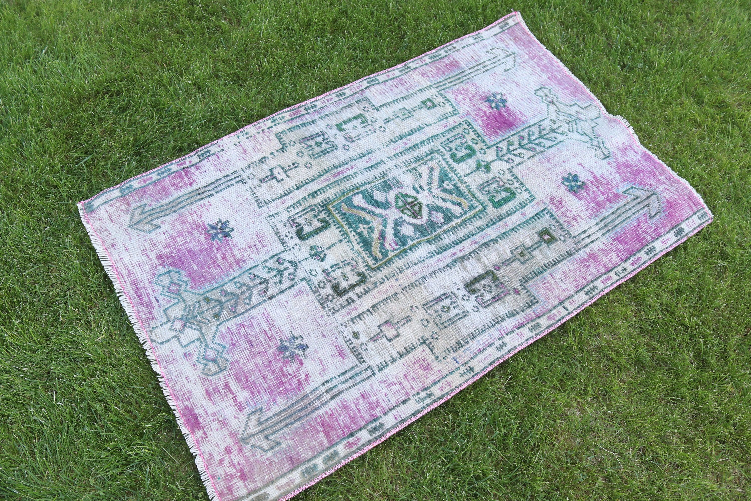 Küçük Vintage Halı, 2.4x3.8 ft Küçük Halı, Vintage Halılar, Nötr Halı, Küçük Alan Halıları, Türk Halısı, Fas Halıları, Mor Modern Halılar