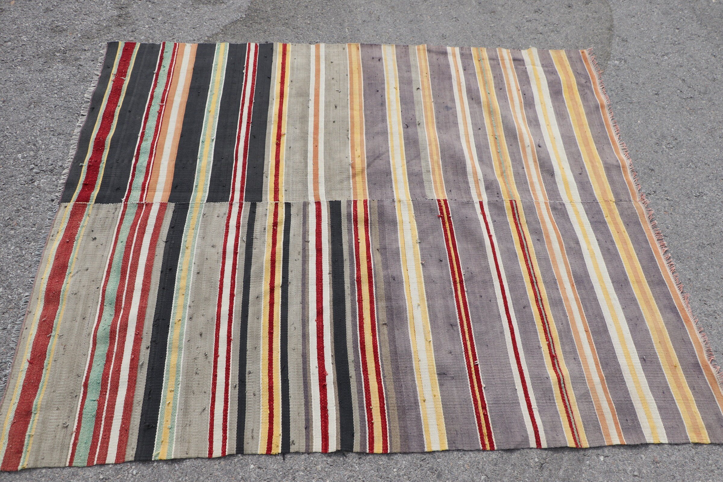 Havalı Halı, Giriş Halısı, 4,3x5,2 ft Accent Halı, Vintage Halı, Mor Antika Halılar, Oushak Halıları, Mutfak Halıları, Eklektik Halı, Türk Halısı, Kilim