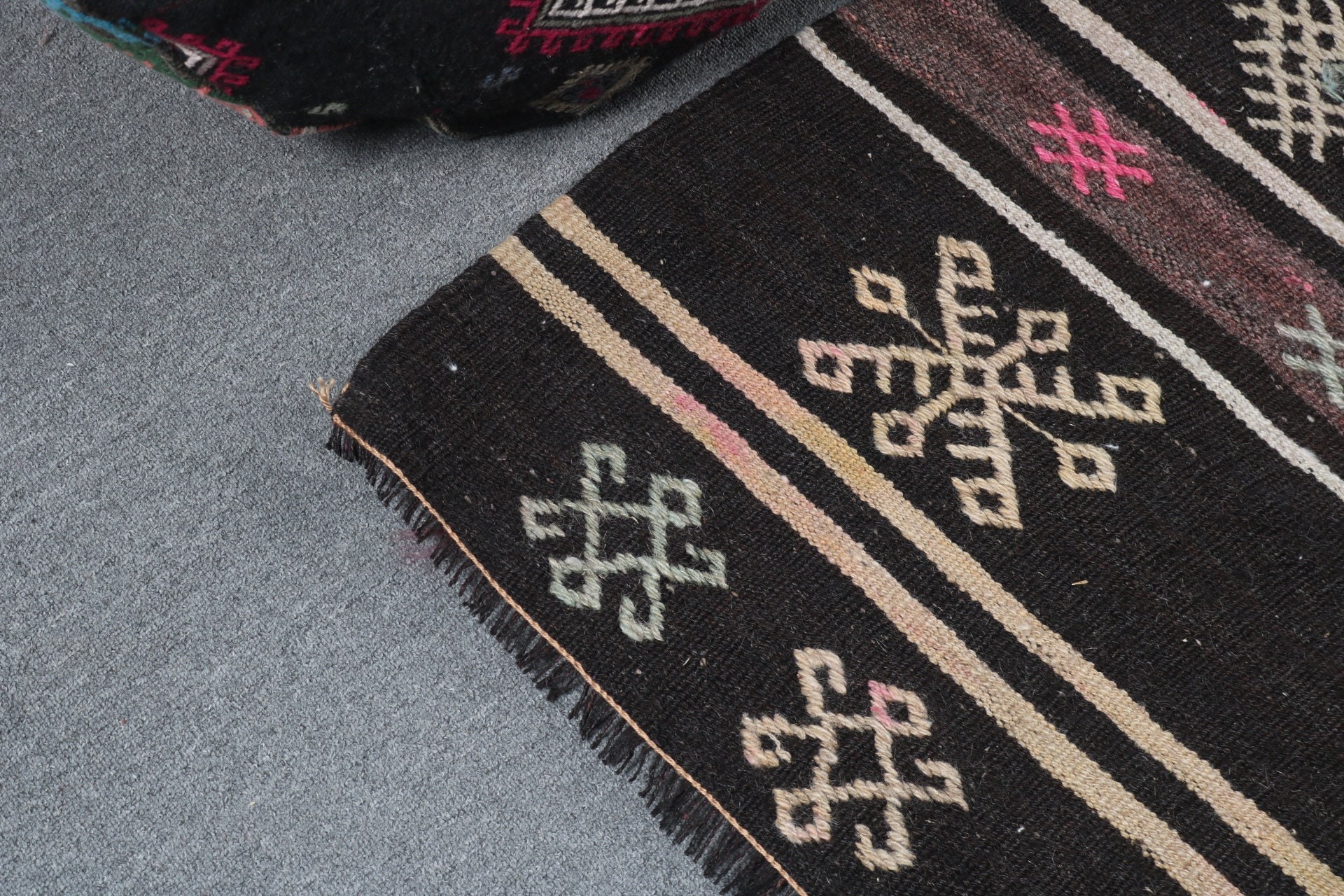 Mutfak Halıları, Siyah Lüks Halılar, Yemek Odası Halısı, Vintage Halılar, Oturma Odası Halısı, Antika Halı, 6.5x8.8 ft Büyük Halı, Türk Halıları, Kilim