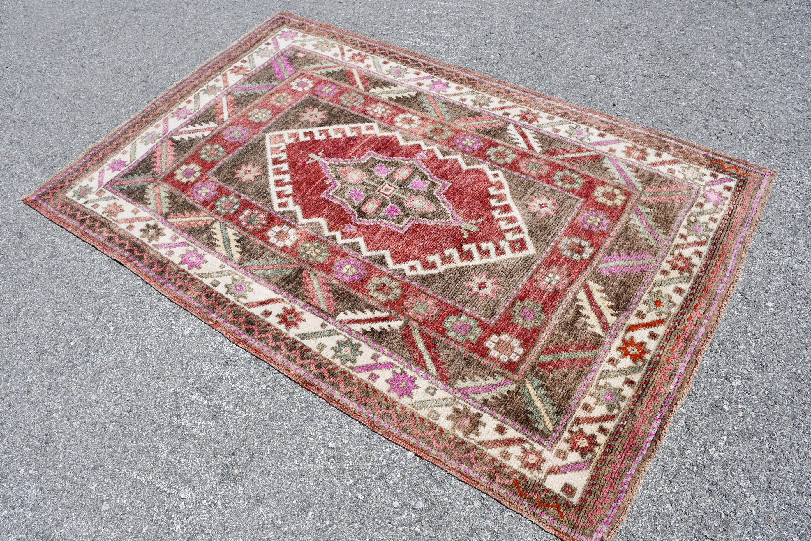 Moroccan Rugs, Home Decor Rugs, Bedroom Rug, Turkish Rugs, 3.9x6.1 ft Accent Rug, Entry Rug, Vintage Rugs, Red Anatolian Rug, Abstract Rugs