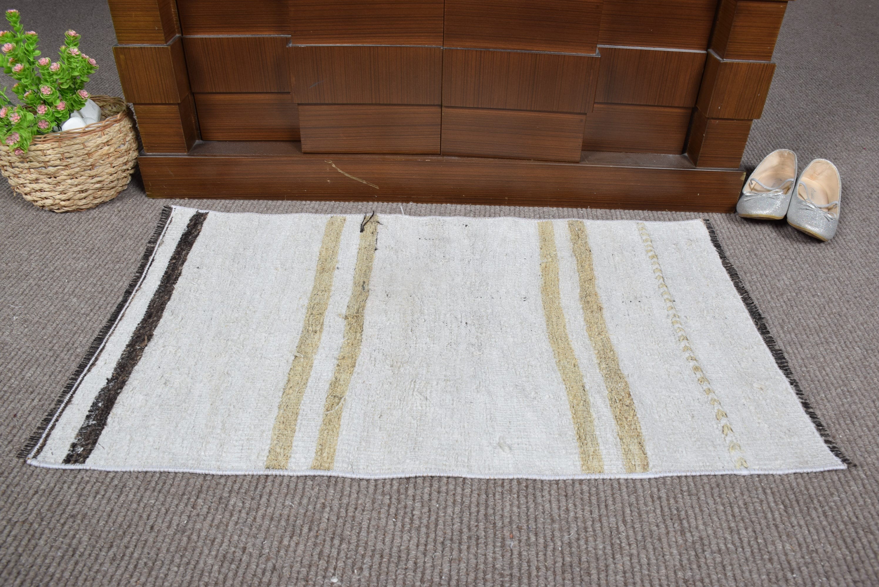 Vintage Halı, Türk Halıları, 1.7x2.8 ft Küçük Halı, Yün Halılar, Paspas Halıları, Antika Halı, Bej Oryantal Halılar, Yatak Odası Halıları, Giriş Halısı