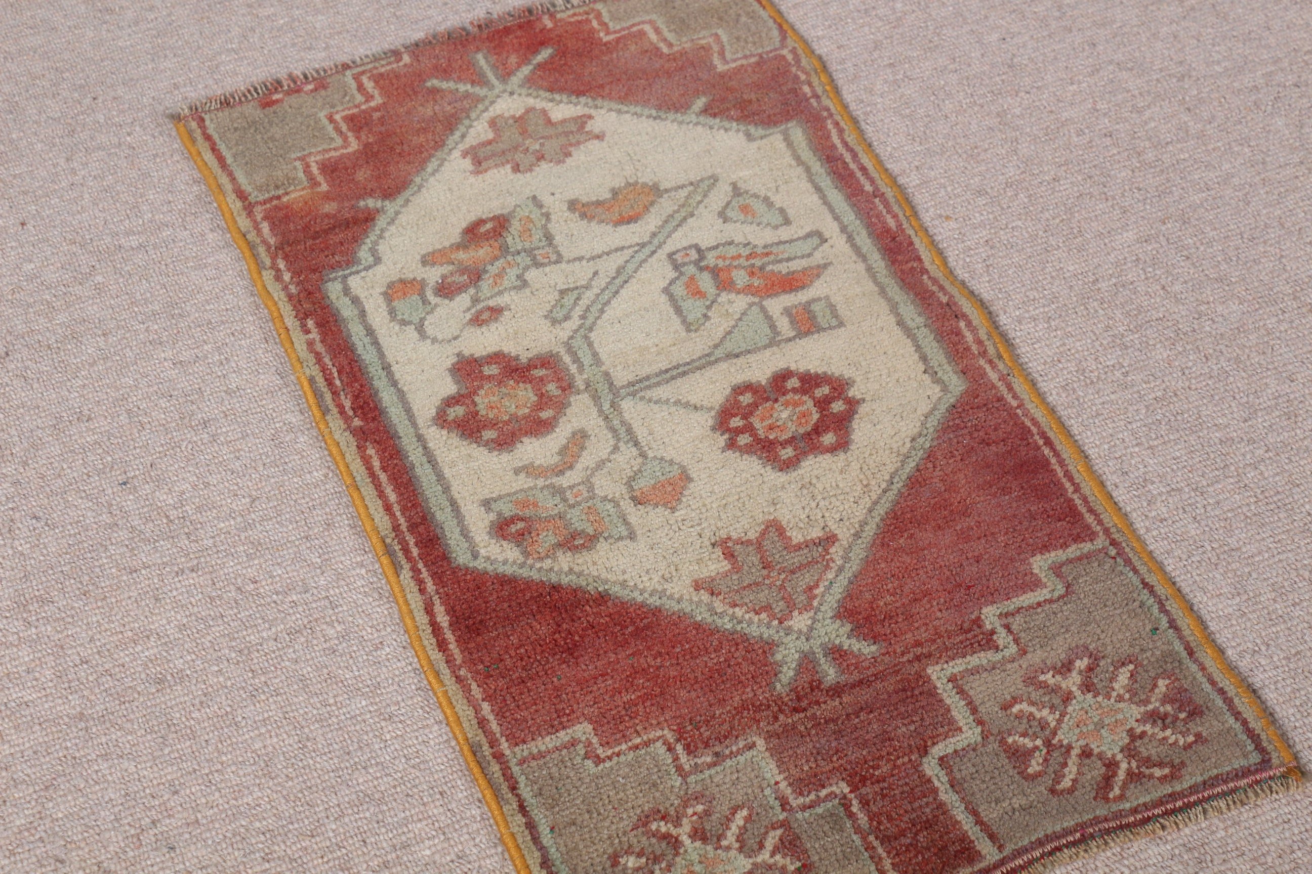 Türk Halısı, Vintage Halılar, Anadolu Halısı, Kırmızı Oryantal Halılar, Ev Dekorasyonu Halıları, Mutfak Halısı, 1.2x2.3 ft Küçük Halı, Eski Halı, Duvara Asılı Halılar