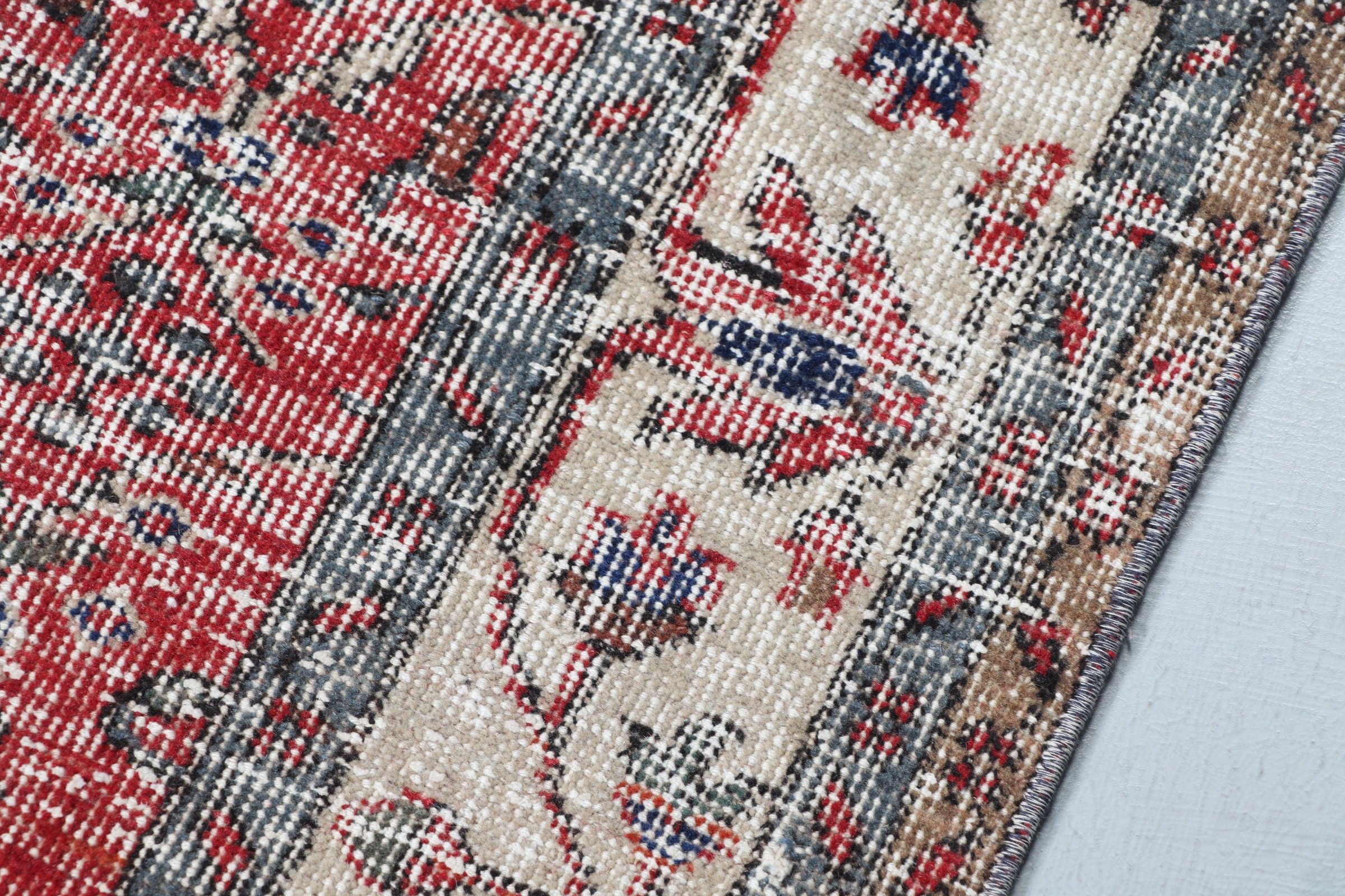 Living Room Rug, Bright Rugs, Vintage Rug, 5.5x10.6 ft Large Rugs, Anatolian Rug, Floor Rug, Bedroom Rug, Red Anatolian Rug, Turkish Rug