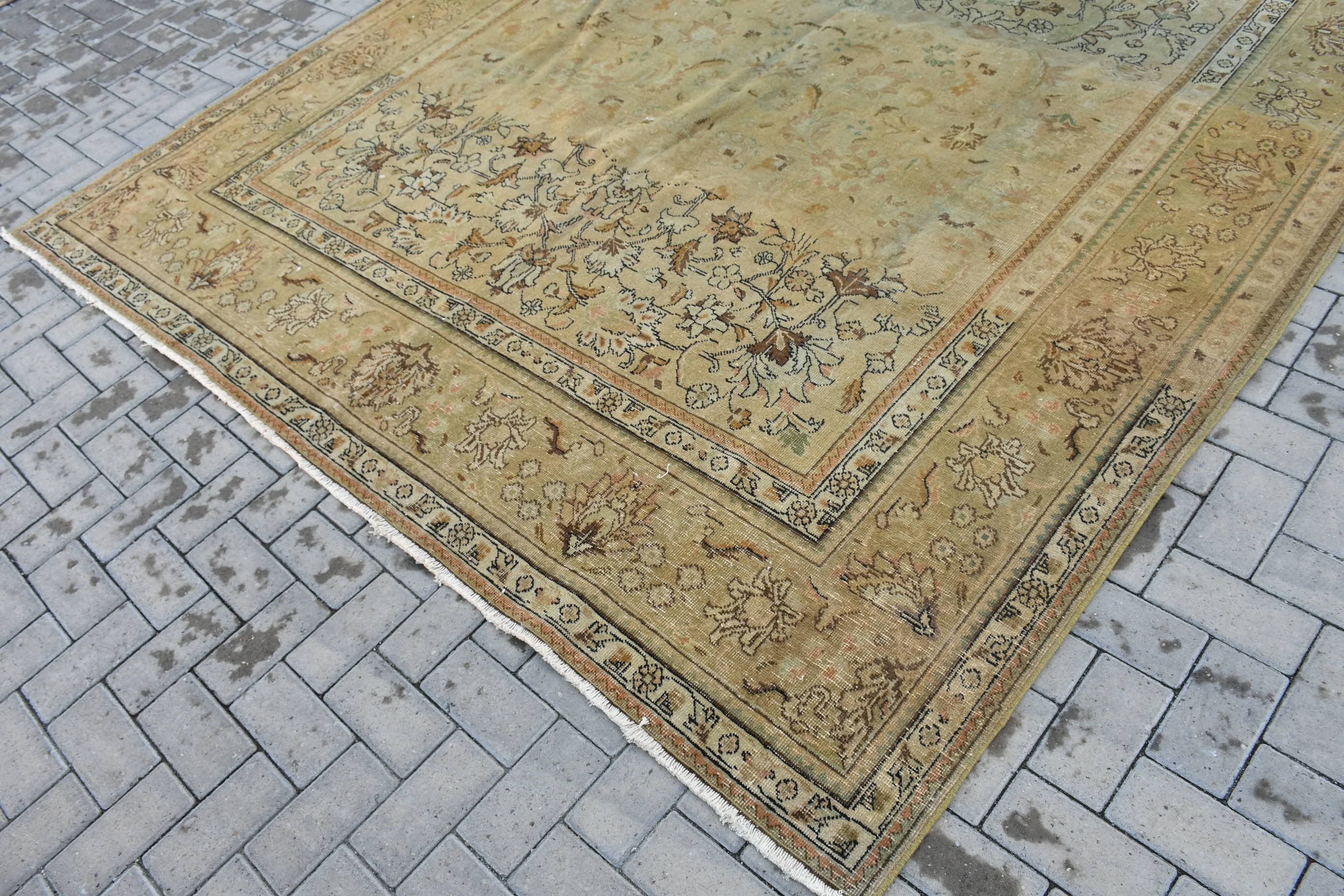 Handwoven Rug, Saloon Rug, Vintage Rug, Antique Rugs, Green Wool Rug, 8.1x11.2 ft Oversize Rug, Salon Rug, Oriental Rugs, Turkish Rug