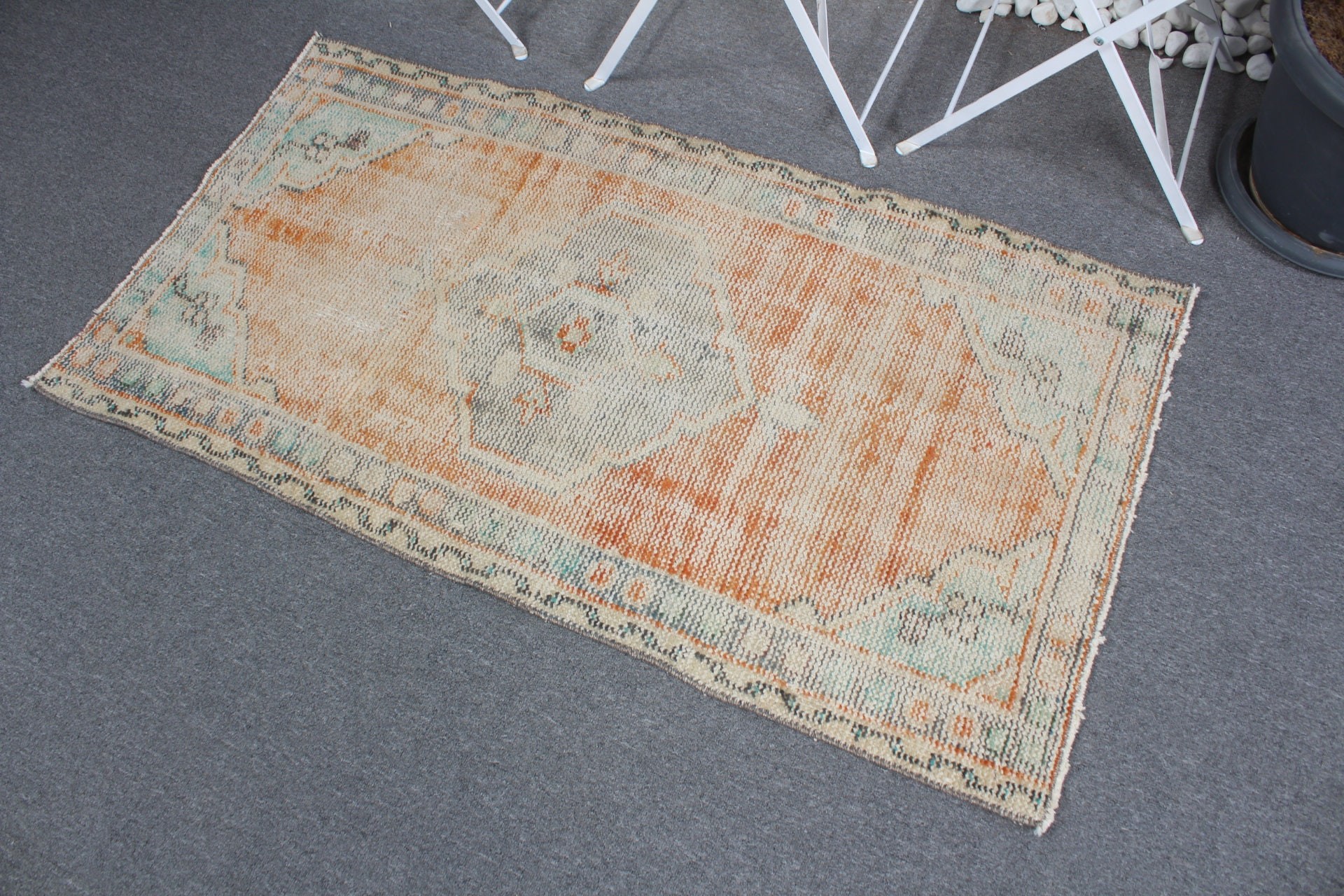 Türk Halıları, Eskitilmiş Halı, Turuncu 2.4x4.5 ft Küçük Halı, Vintage Halı, Kapı Paspası Halıları, Mutfak Halısı, Yün Halıları, Yatak Odası Halıları