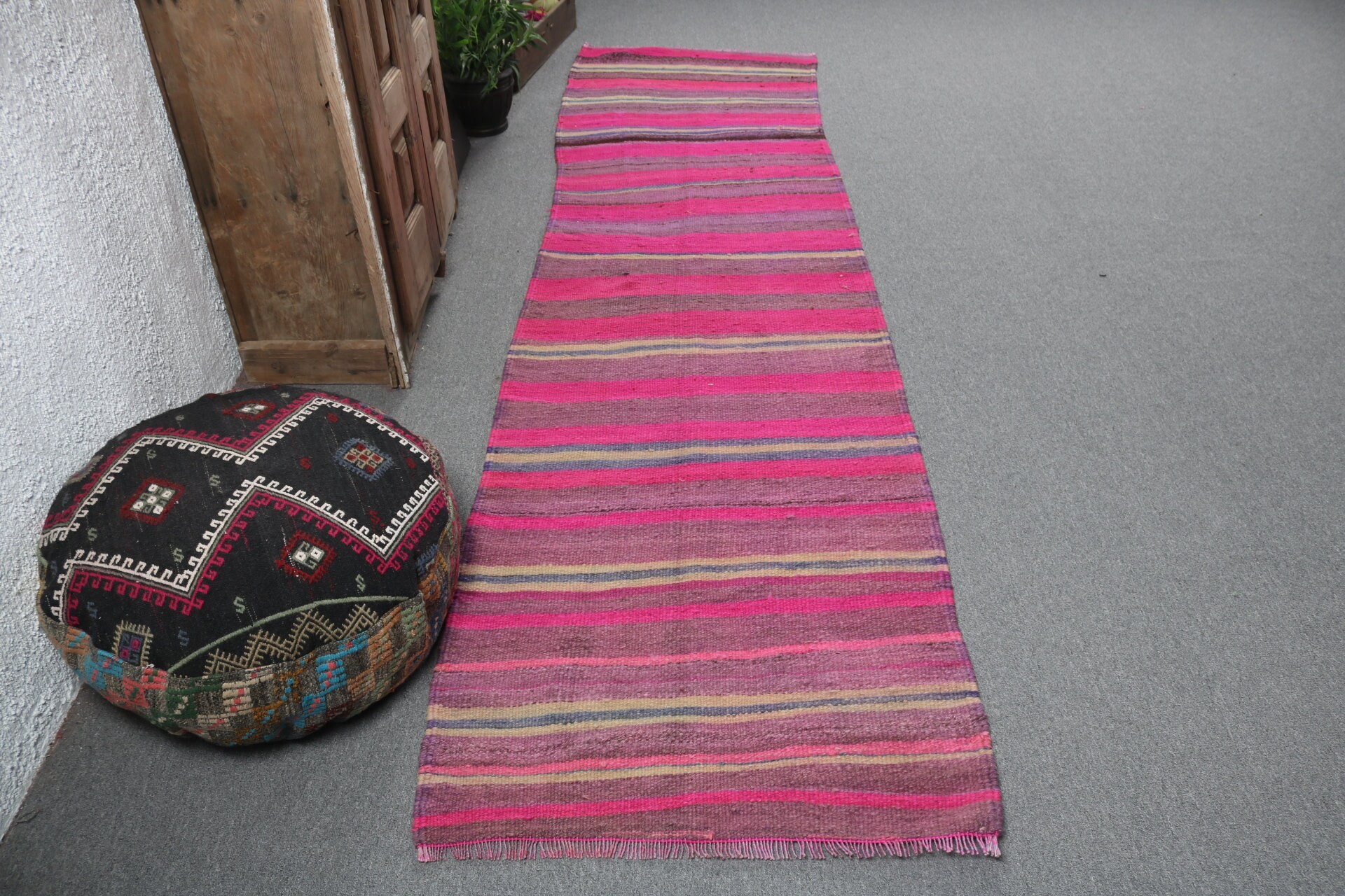 Pembe Oryantal Halılar, Türk Halıları, Geometrik Halılar, Koridor Halıları, 2.8x10.6 ft Runner Halıları, Vintage Halı, Oushak Halısı, Beni Ourain Runner Halıları