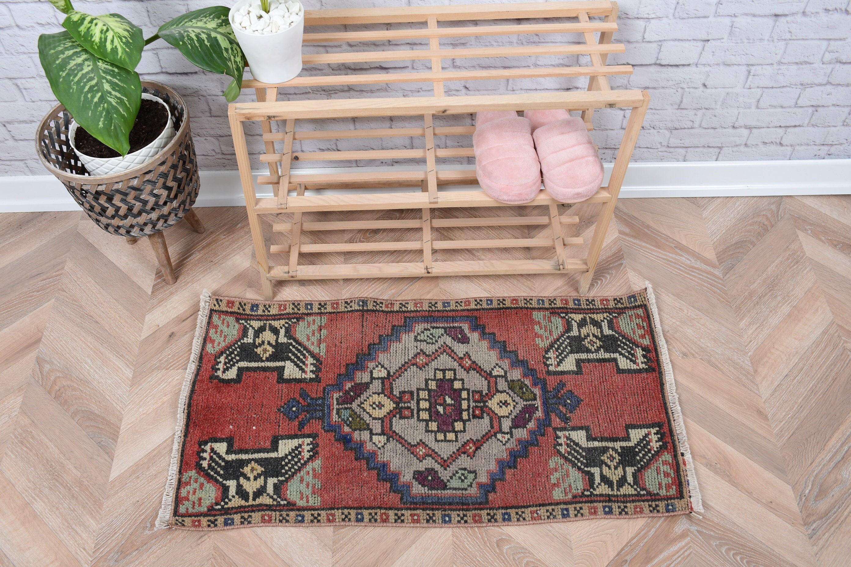 Red Floor Rug, Entry Rugs, 1.5x2.8 ft Small Rugs, Vintage Rug, Rugs for Car Mat, Antique Rug, Car Mat Rugs, Turkish Rug, Kitchen Rug