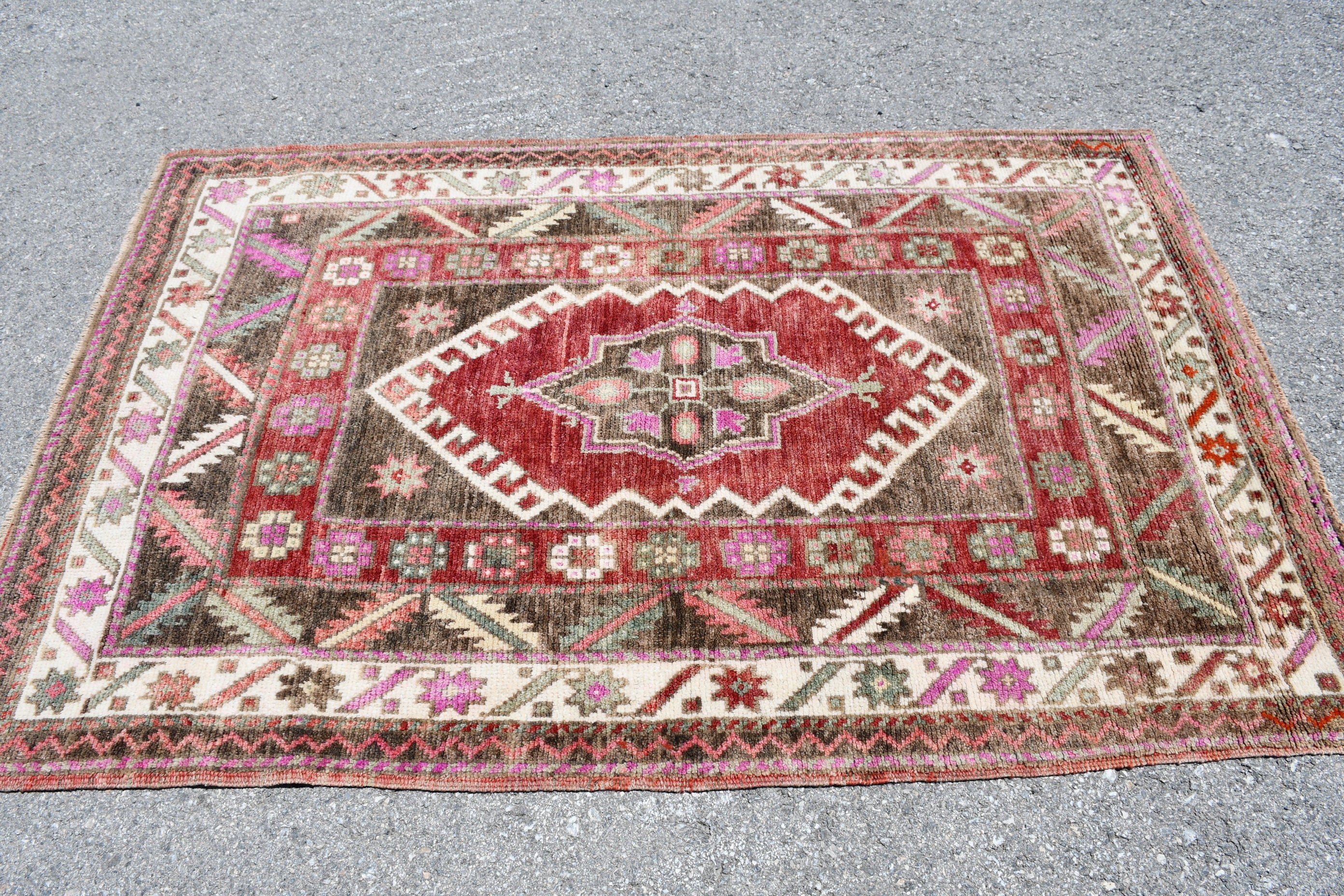Moroccan Rugs, Home Decor Rugs, Bedroom Rug, Turkish Rugs, 3.9x6.1 ft Accent Rug, Entry Rug, Vintage Rugs, Red Anatolian Rug, Abstract Rugs