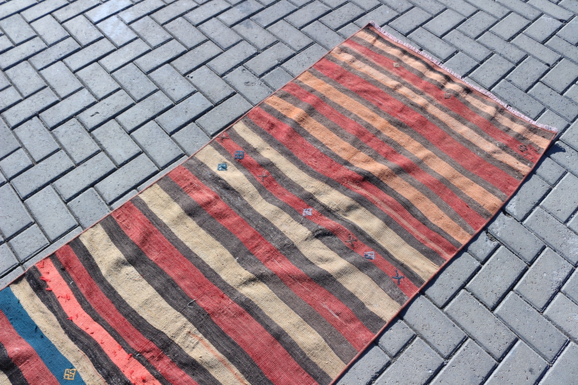 Türk Halıları, Doğal Halı, 2,6x10,4 ft Koşucu Halısı, Koridor Halısı, Anadolu Halıları, Kilim, Vintage Halı, Merdiven Halıları, Siyah Soğuk Halı, Yer Halısı