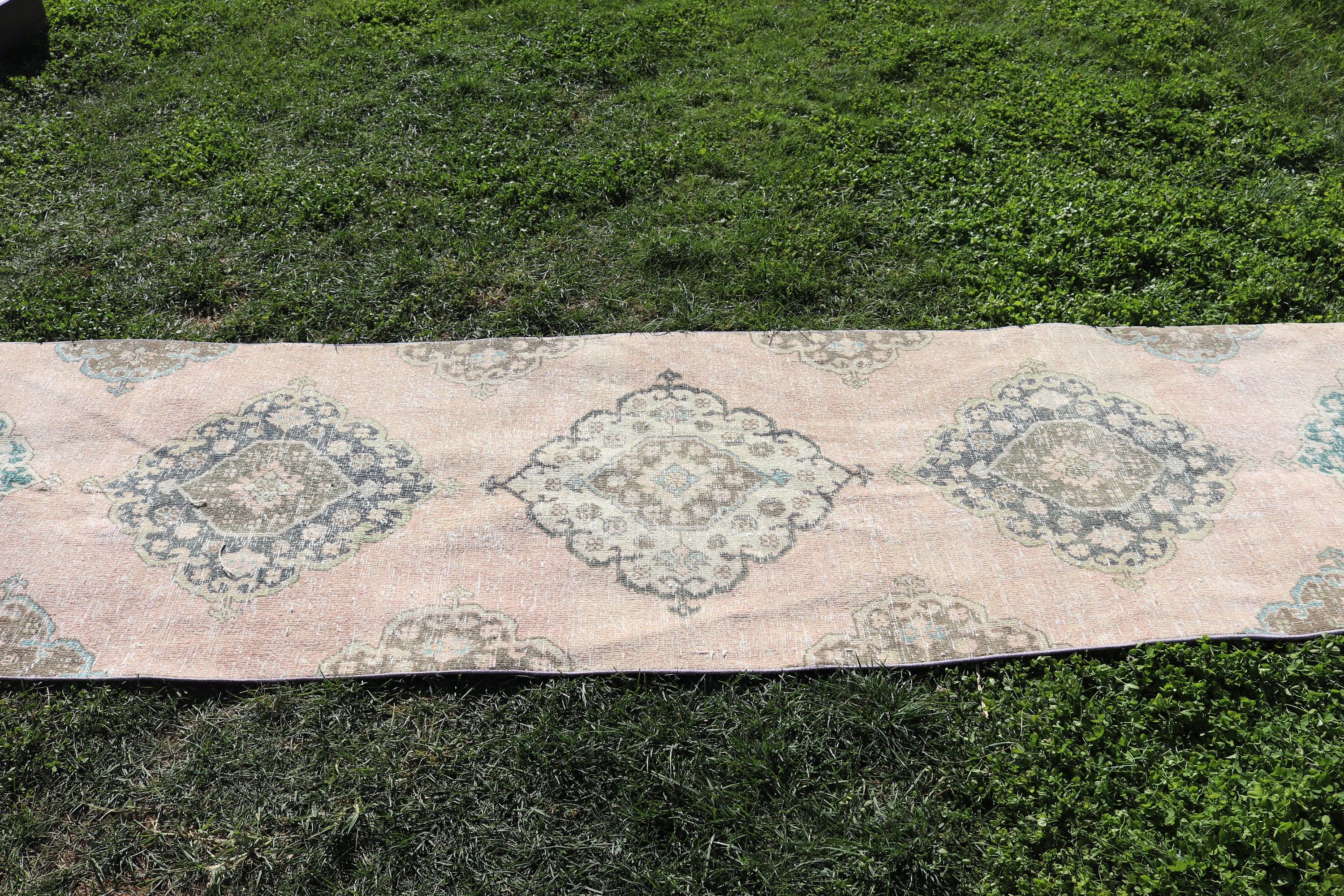 Vintage Runner Halı, Estetik Halılar, Oryantal Halı, 2,8x13,2 ft Runner Halı, Türk Halıları, Pembe Nötr Halı, Vintage Halı