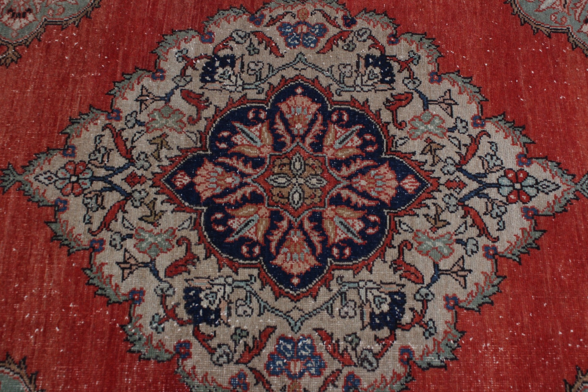 Koridor Halısı, Koşucu Halıları, Vintage Halı, Oushak Halısı, Kırmızı 3x13,3 ft Runner Halısı, Mutfak Halıları, Havalı Halılar, Türk Halısı