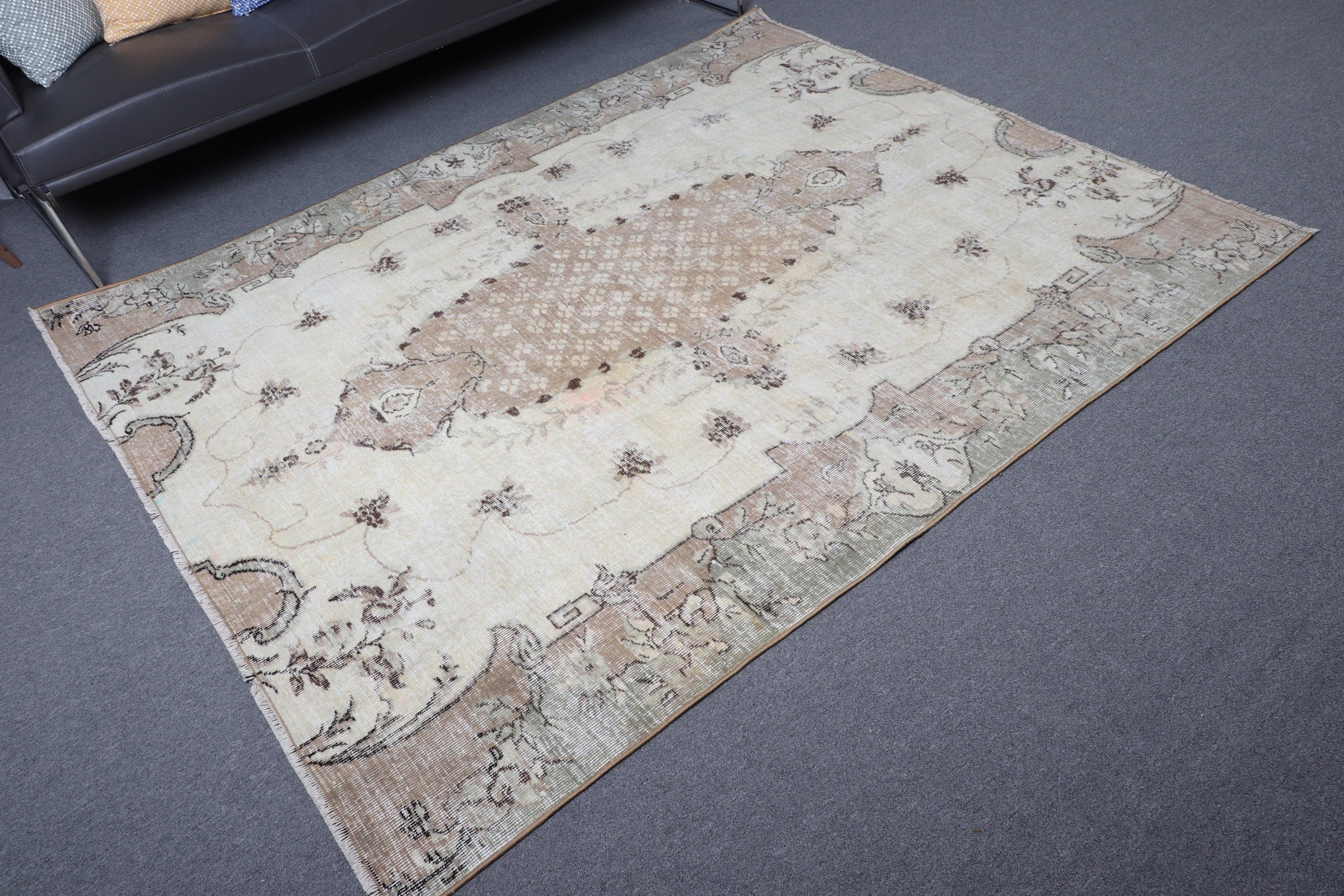 Turkish Rug, Bedroom Rug, 5.8x6.9 ft Large Rug, Cute Rugs, Vintage Rug, Living Room Rug, Antique Rug, Beige Moroccan Rug, Oriental Rug