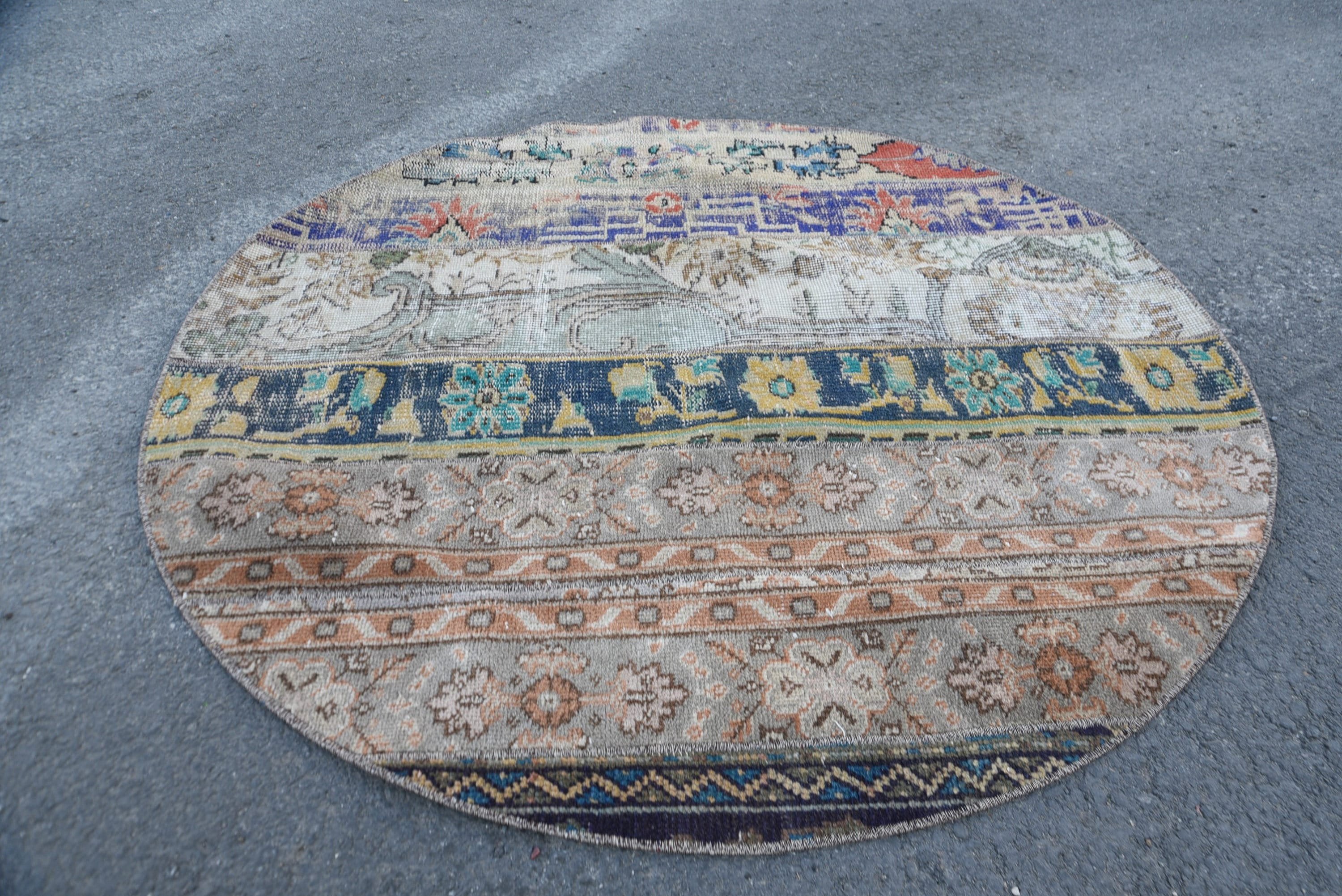 Anadolu Halıları, 4.2x4.2 ft Aksan Halısı, Eski Halı, Türk Halısı, Yatak Odası Halıları, Çocuk Halısı, Vintage Halılar, Fas Halıları, Mutfak Halıları