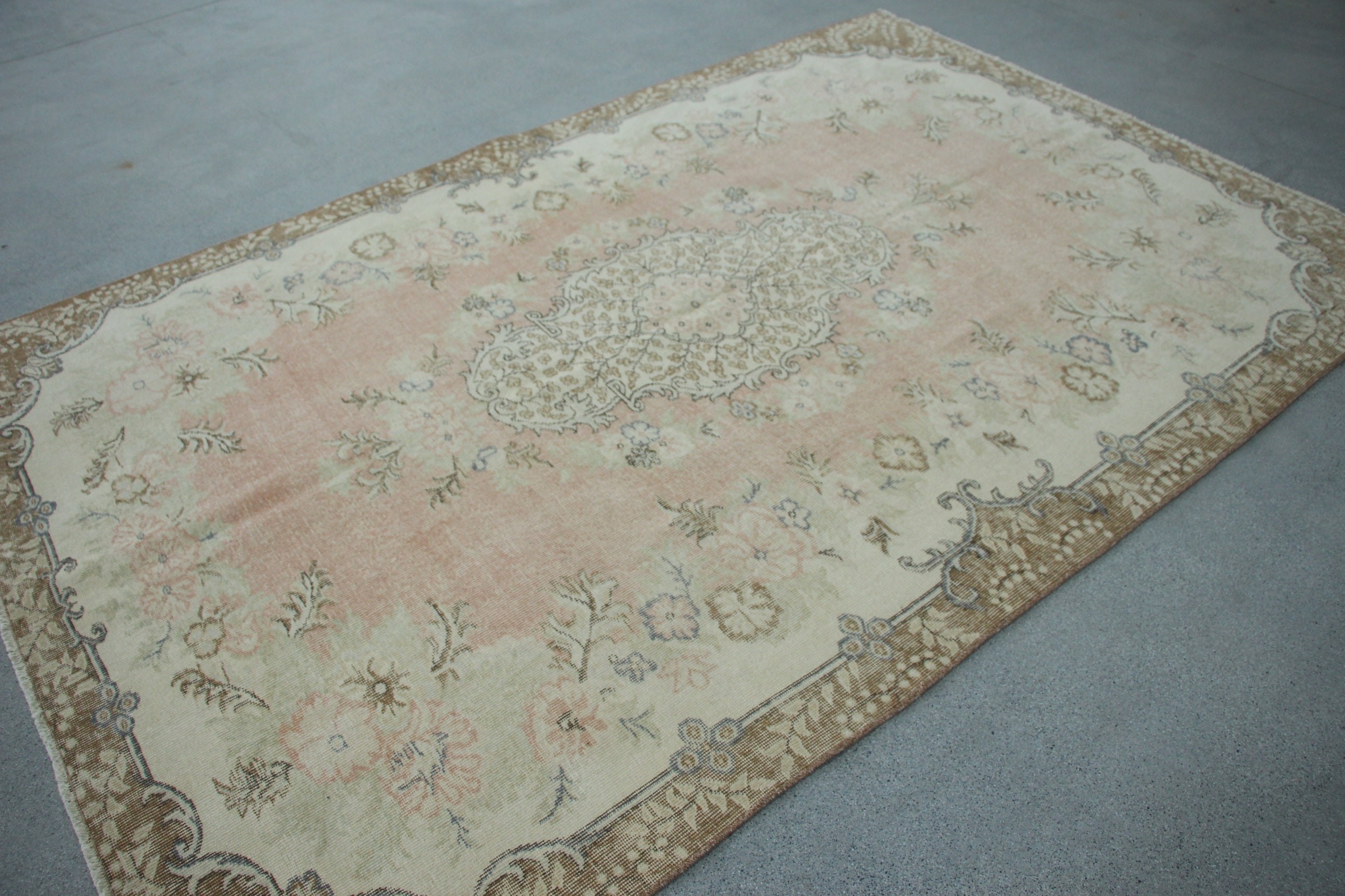 Bedroom Rug, Turkish Rugs, Beige  5.6x8.5 ft Large Rug, Vintage Rugs, Dining Room Rugs, Kitchen Rug, Rugs for Living Room