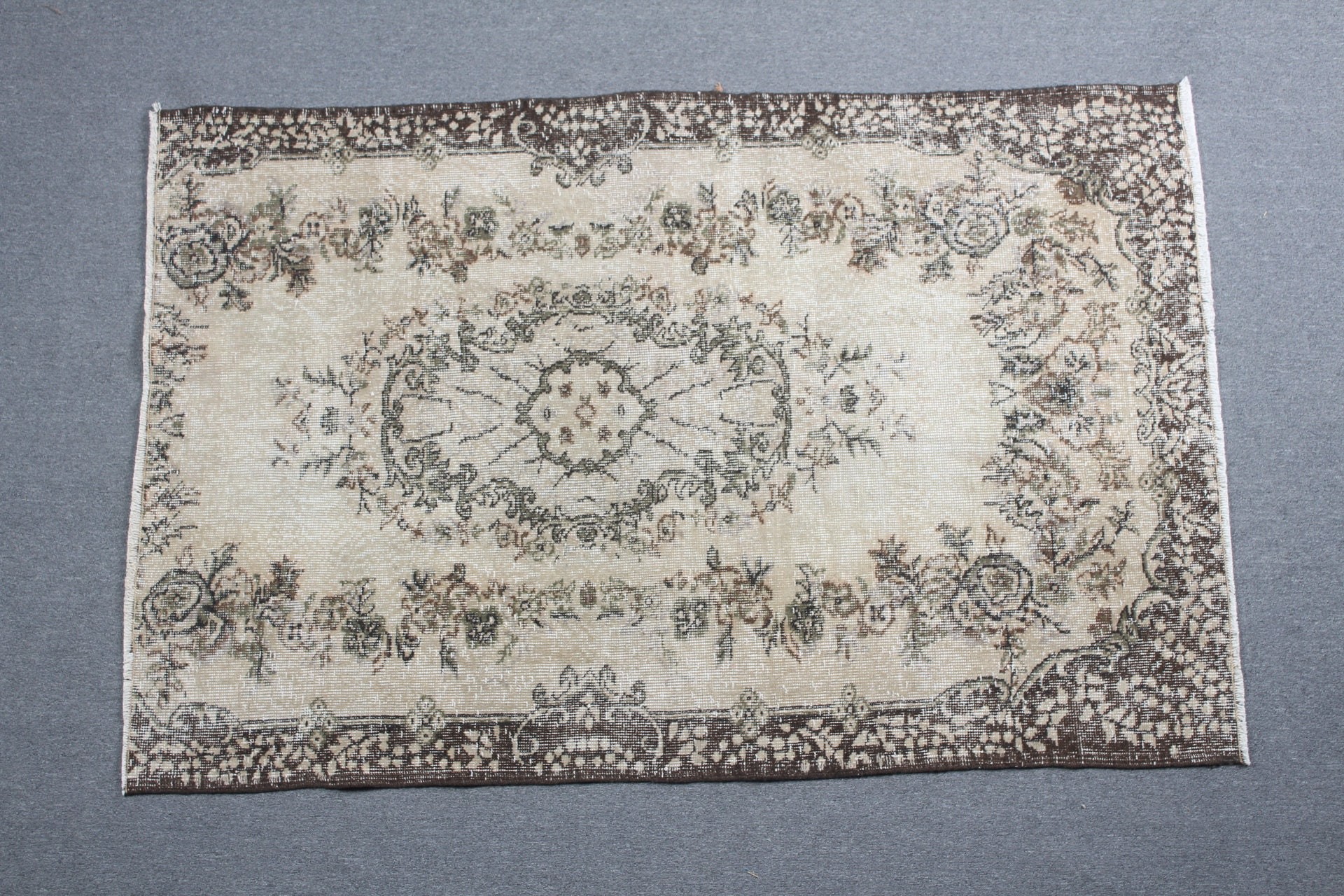 Anadolu Halısı, Vintage Halı, Antika Halı, Bej Ev Dekorasyonu Halısı, Türk Halıları, Ofis Halıları, Çocuk Halısı, 3.9x6 ft Accent Halı, Yatak Odası Halısı