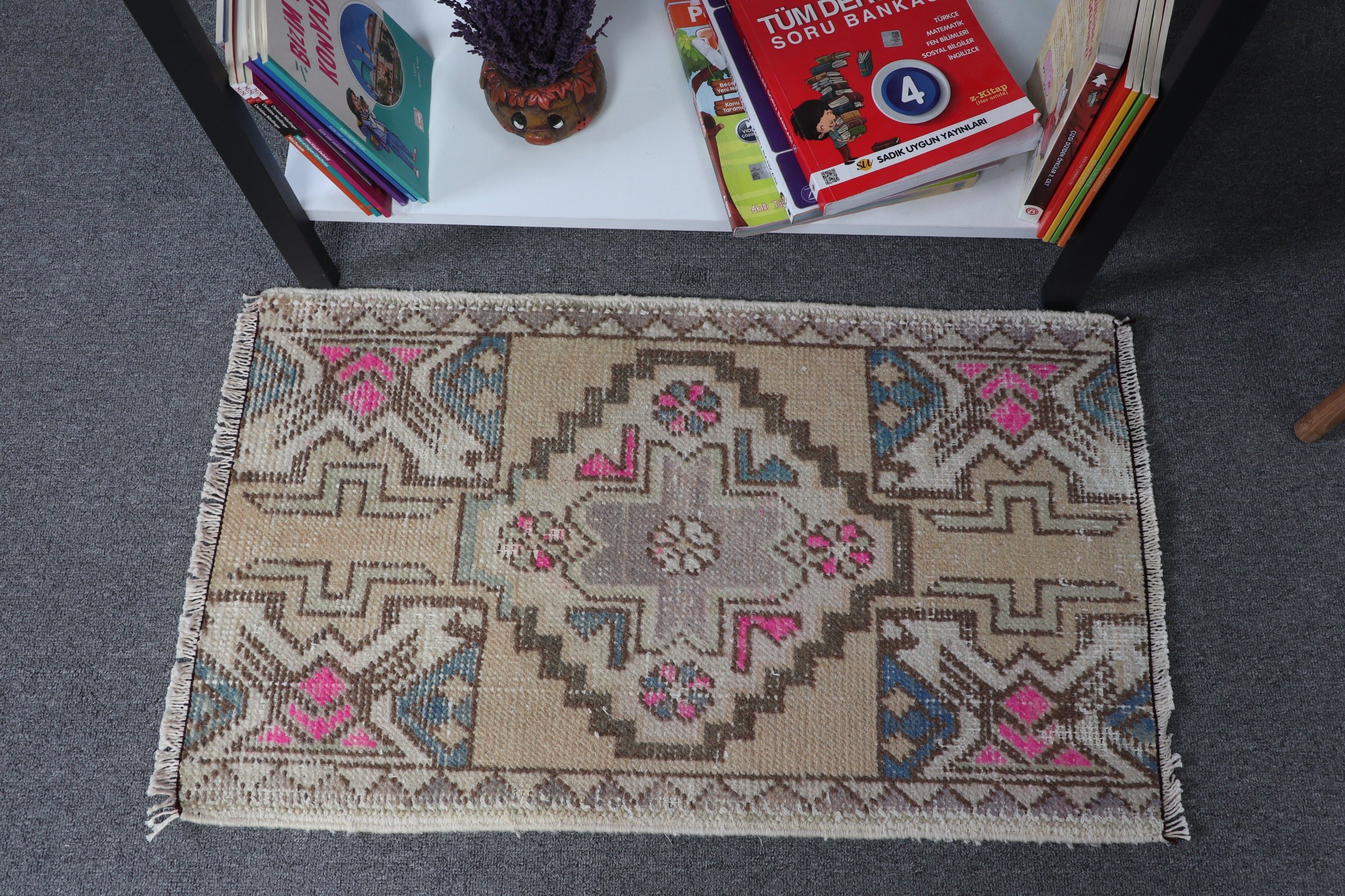 Vintage Rug, Bedroom Rug, Distressed Rugs, Turkish Rug, Entry Rugs, Anatolian Rugs, Beige Antique Rugs, 1.6x2.6 ft Small Rug