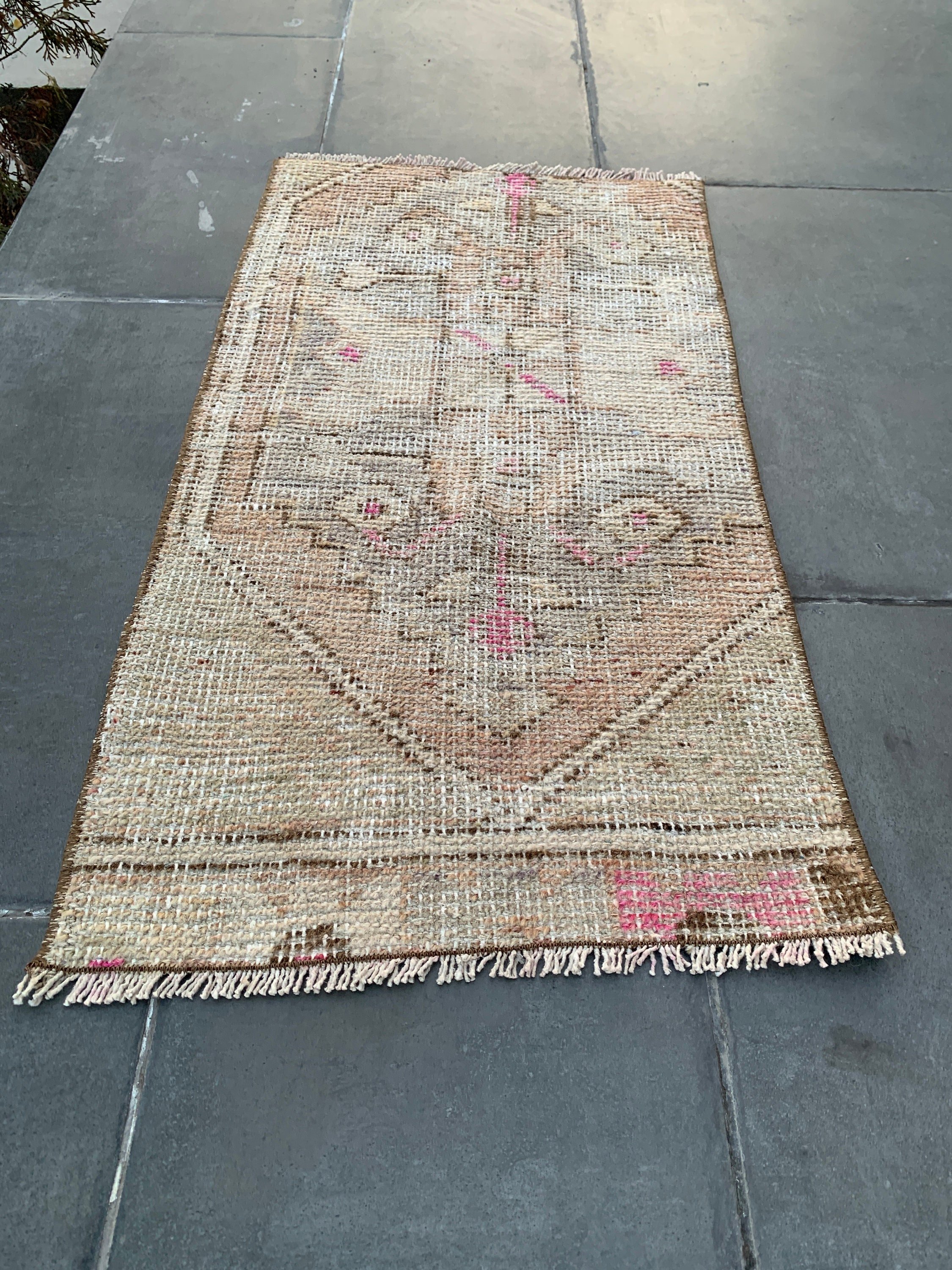 1.6x3 ft Small Rug, Oriental Rug, Beige Oushak Rug, Wool Rug, Entry Rugs, Rugs for Bathroom, Bathroom Rugs, Turkish Rug, Vintage Rug