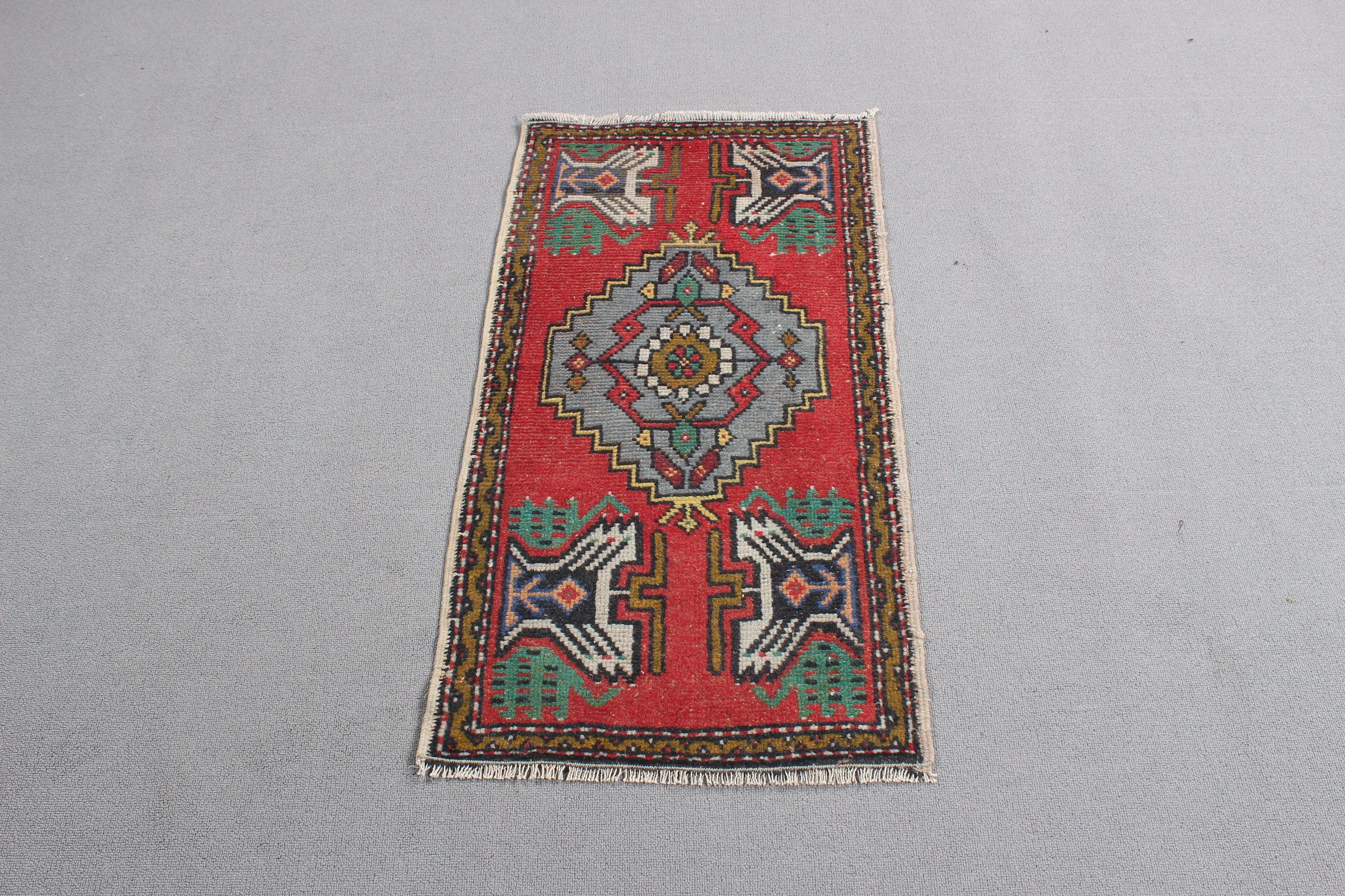 Geometrik Halılar, 1.7x3.2 ft Küçük Halılar, Anadolu Halıları, Küçük Vintage Halı, Türk Halıları, Araba Paspas Halısı, Yeşil Anadolu Halıları, Vintage Halılar