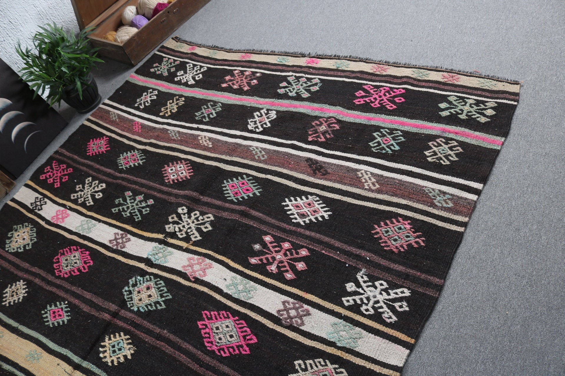 Mutfak Halıları, Siyah Lüks Halılar, Yemek Odası Halısı, Vintage Halılar, Oturma Odası Halısı, Antika Halı, 6.5x8.8 ft Büyük Halı, Türk Halıları, Kilim